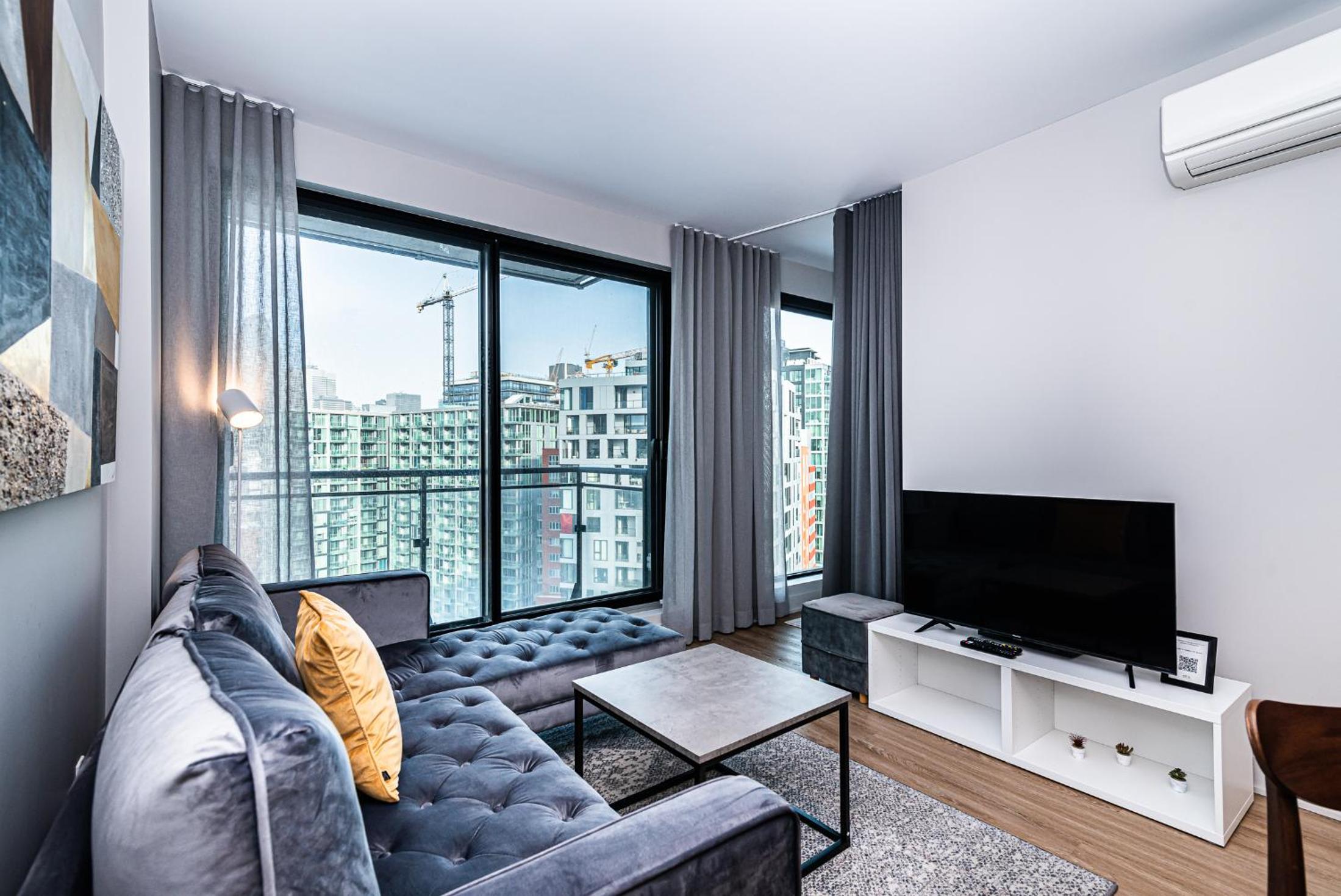 Comfort - City View