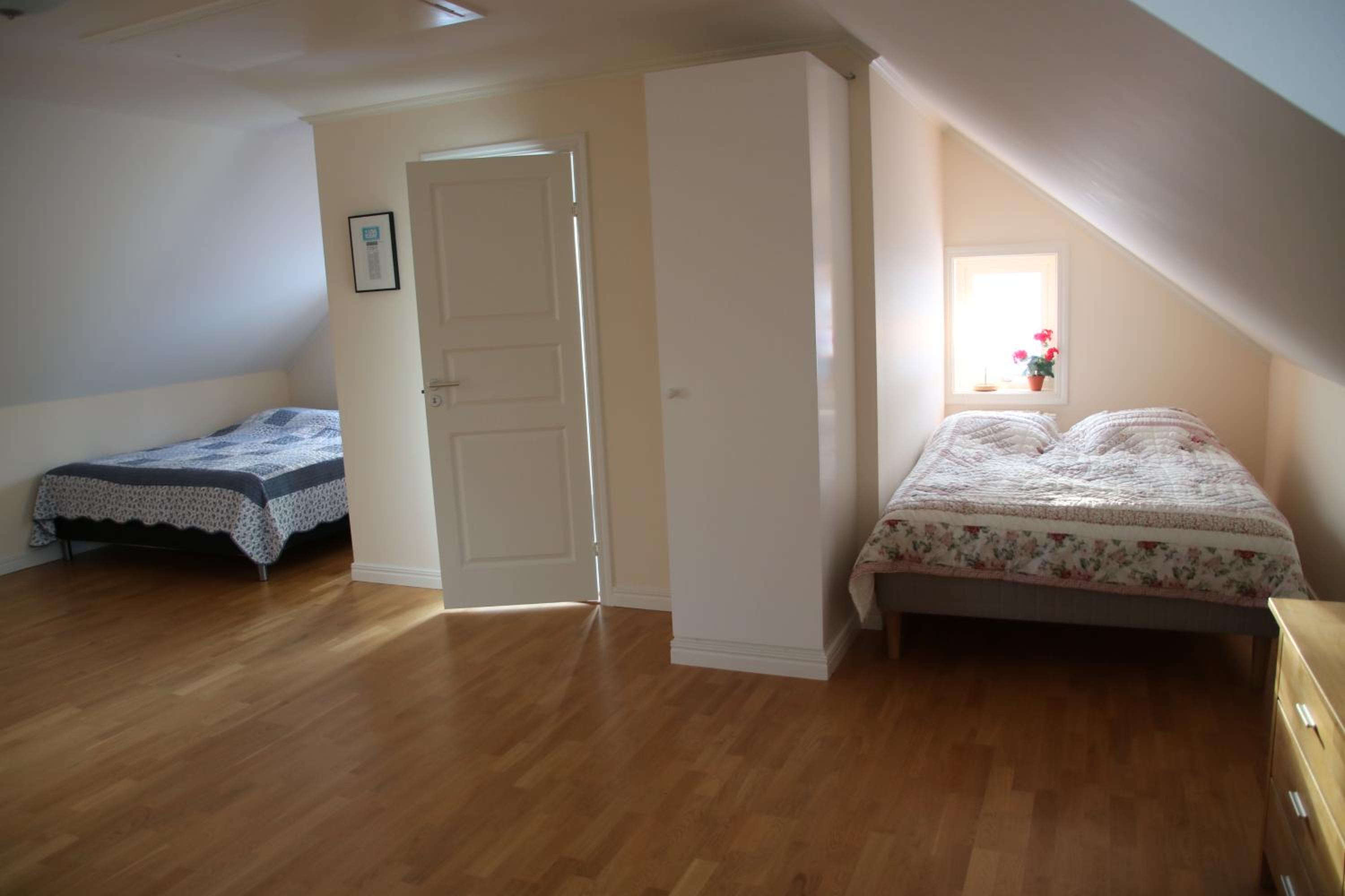 Quadruple Room with Private Bathroom photo 1