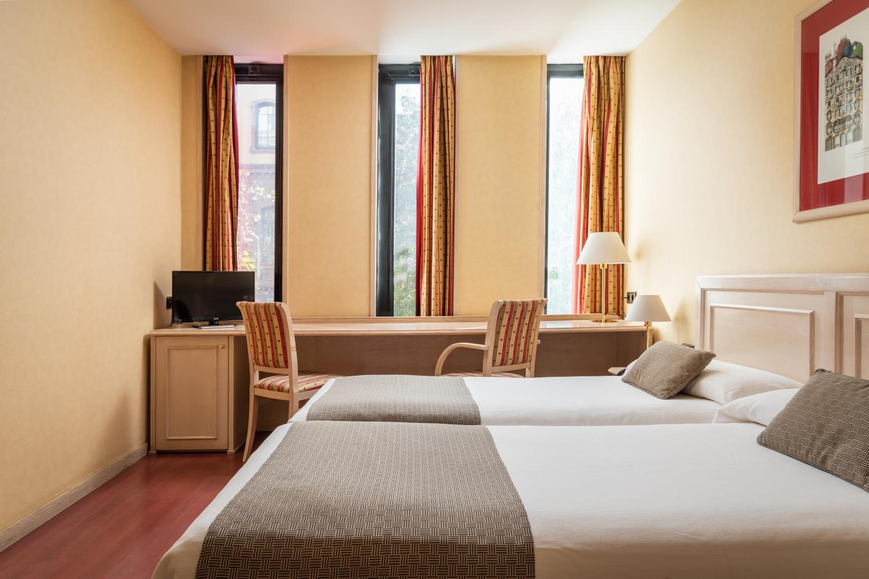 Standard Twin Room photo 2