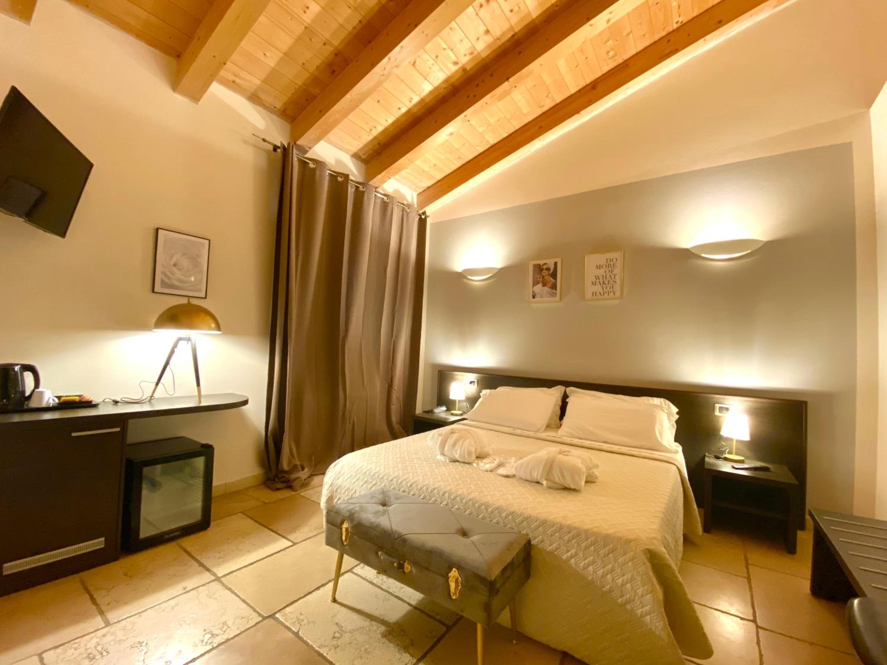 Double or Twin Room with Spa Access photo 1