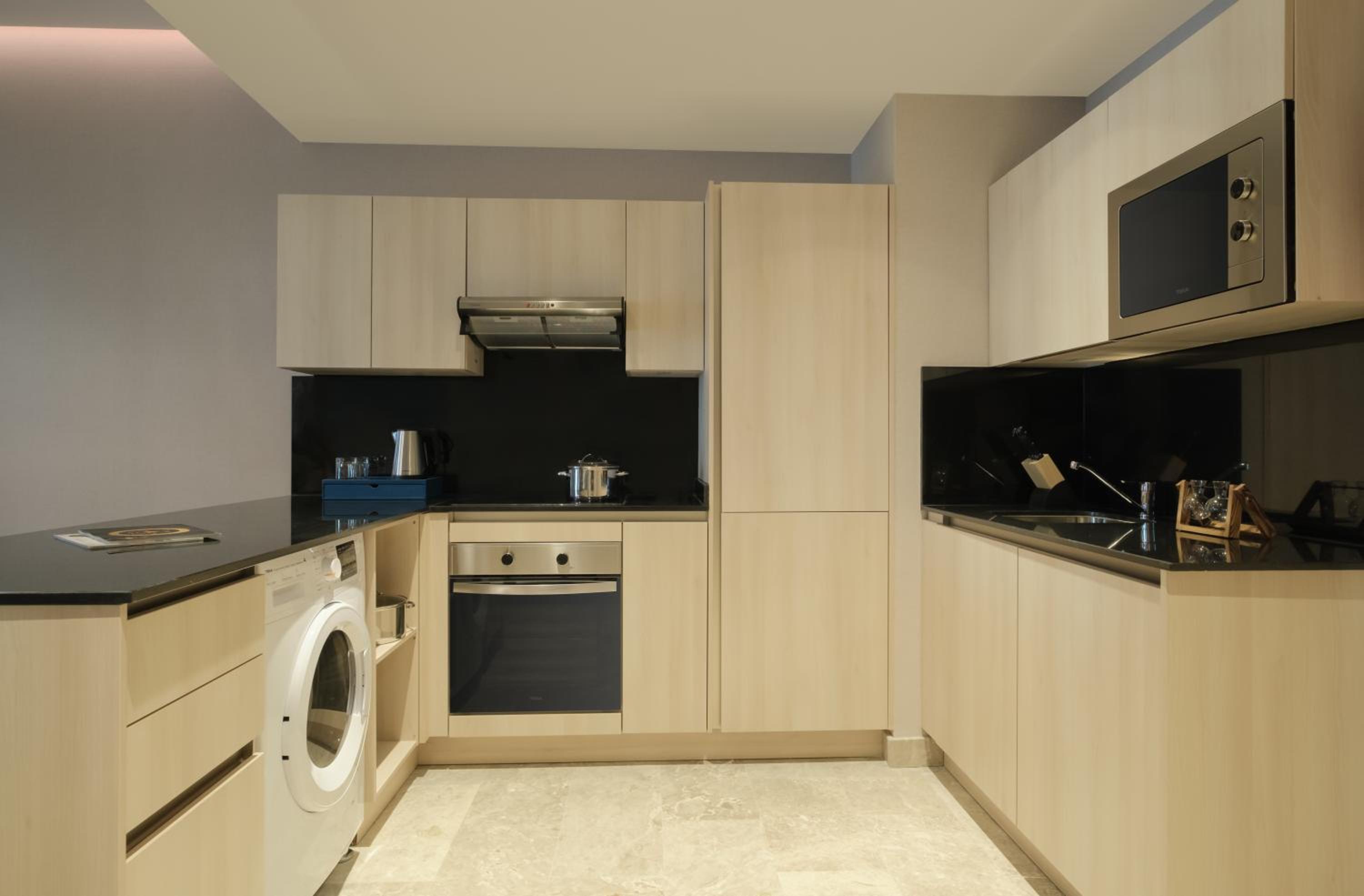 One-Bedroom Apartment - Photo 3