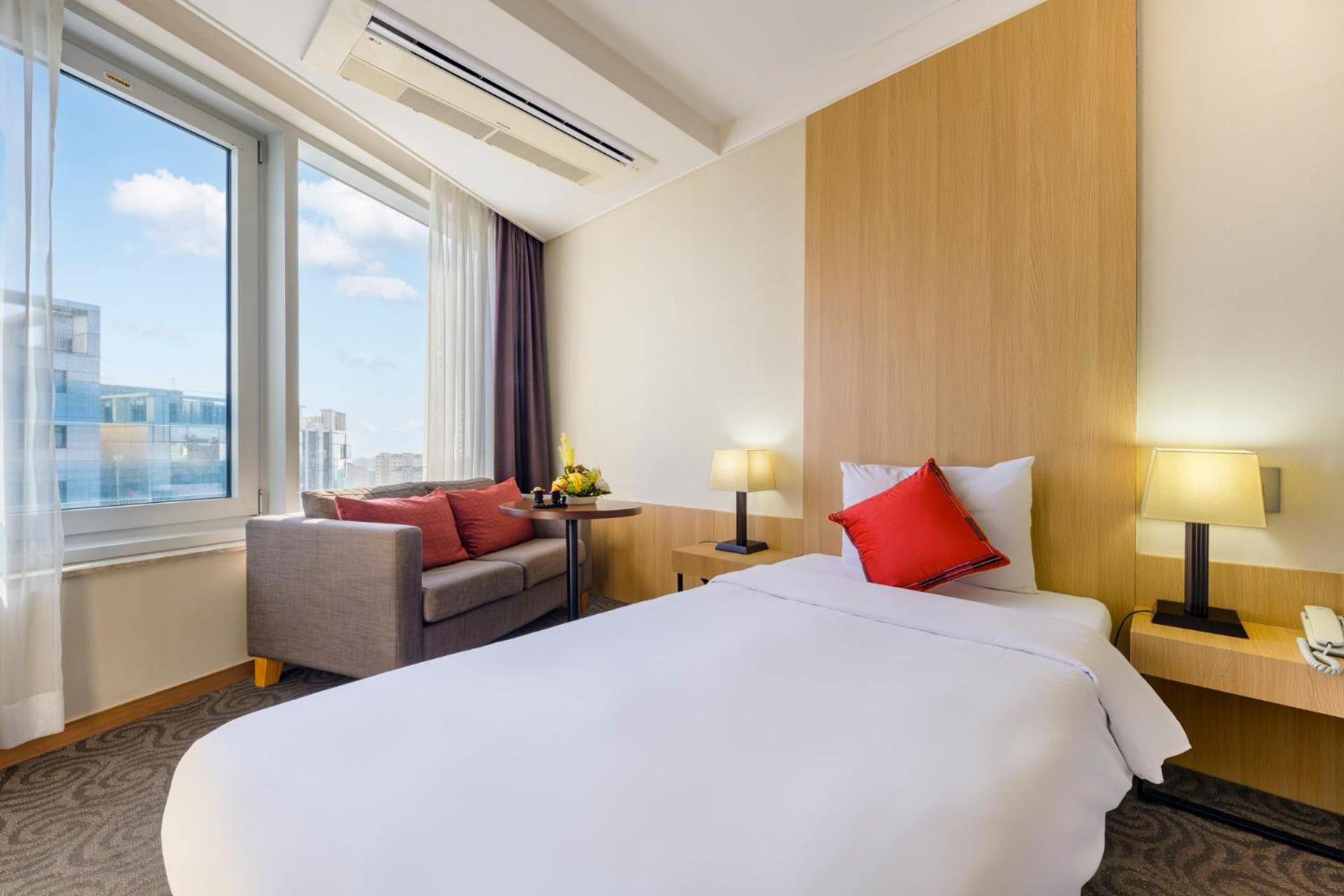 Deluxe Triple Room - Photo 5