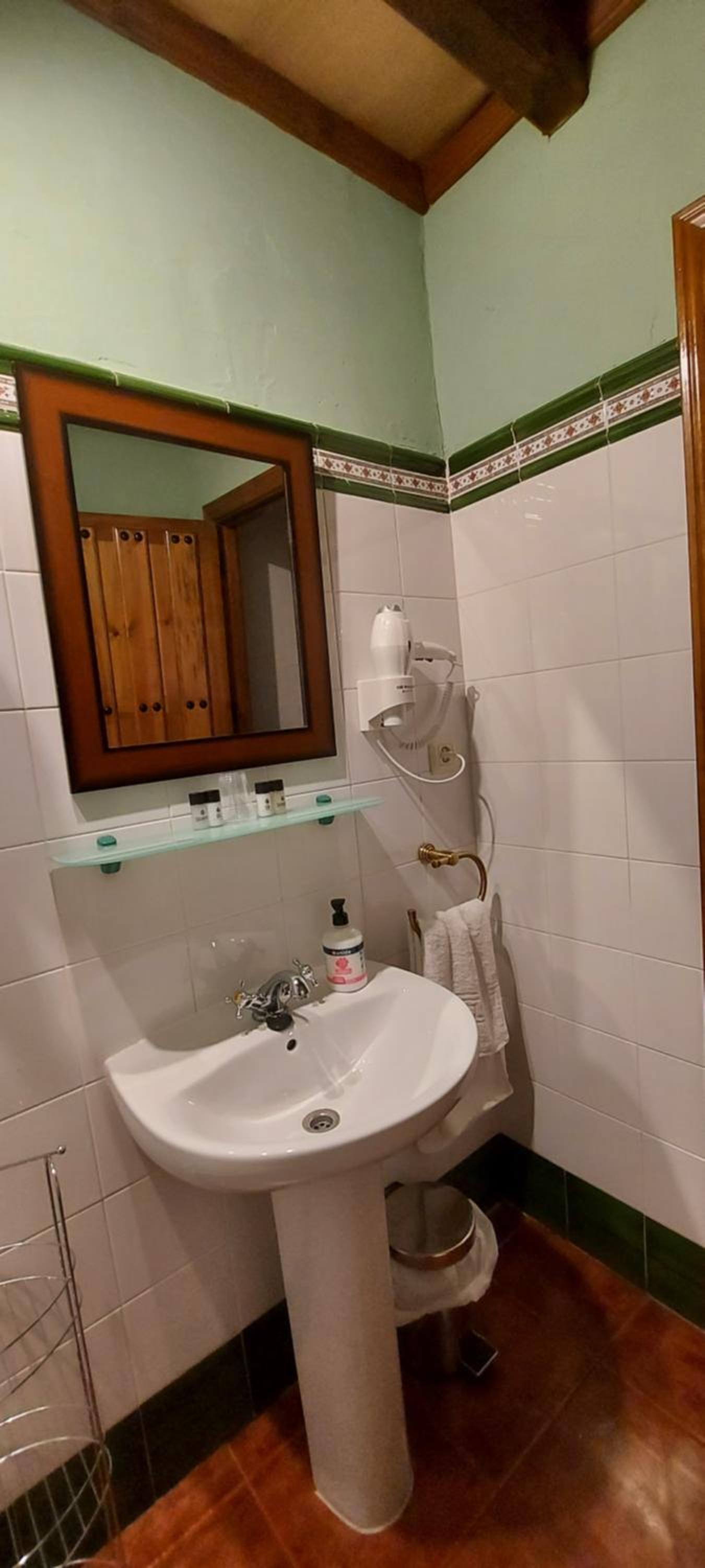 Twin Room with Balcony photo 3