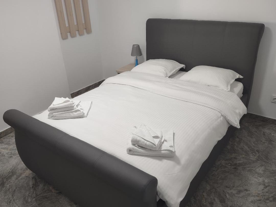 Two-Bedroom Apartment - Photo 10