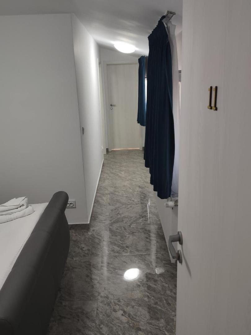 Two-Bedroom Apartment - Photo 4
