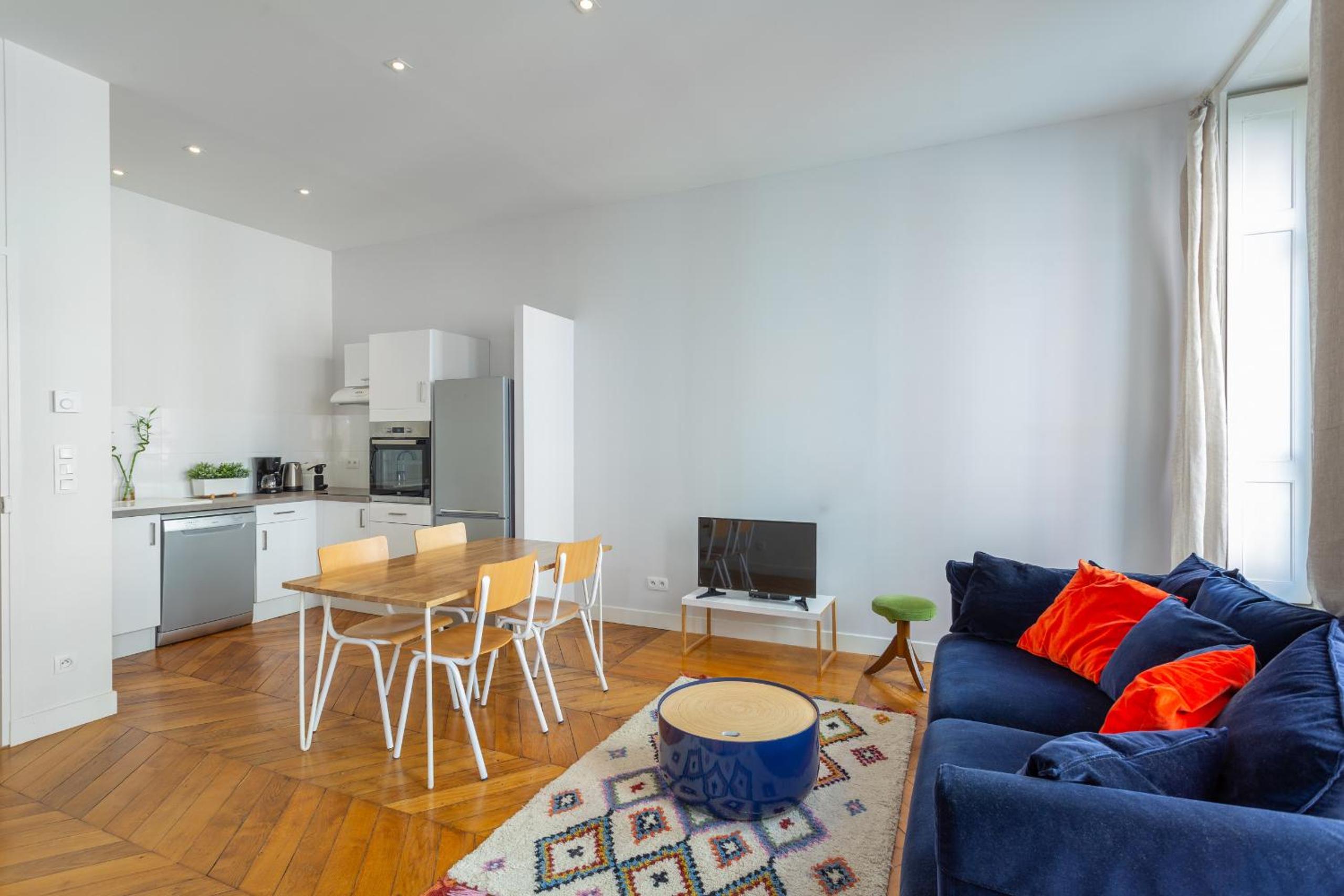 Apartment - Photo 1