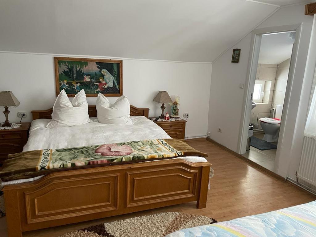 Triple Room With Bathroom photo 1