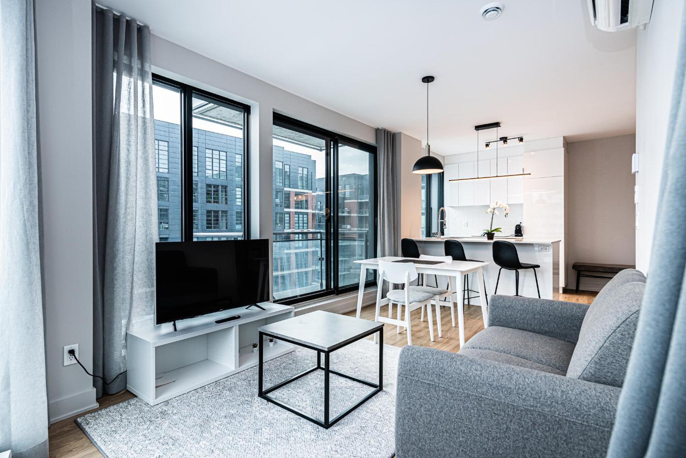Executive - Canal View - Photo 6