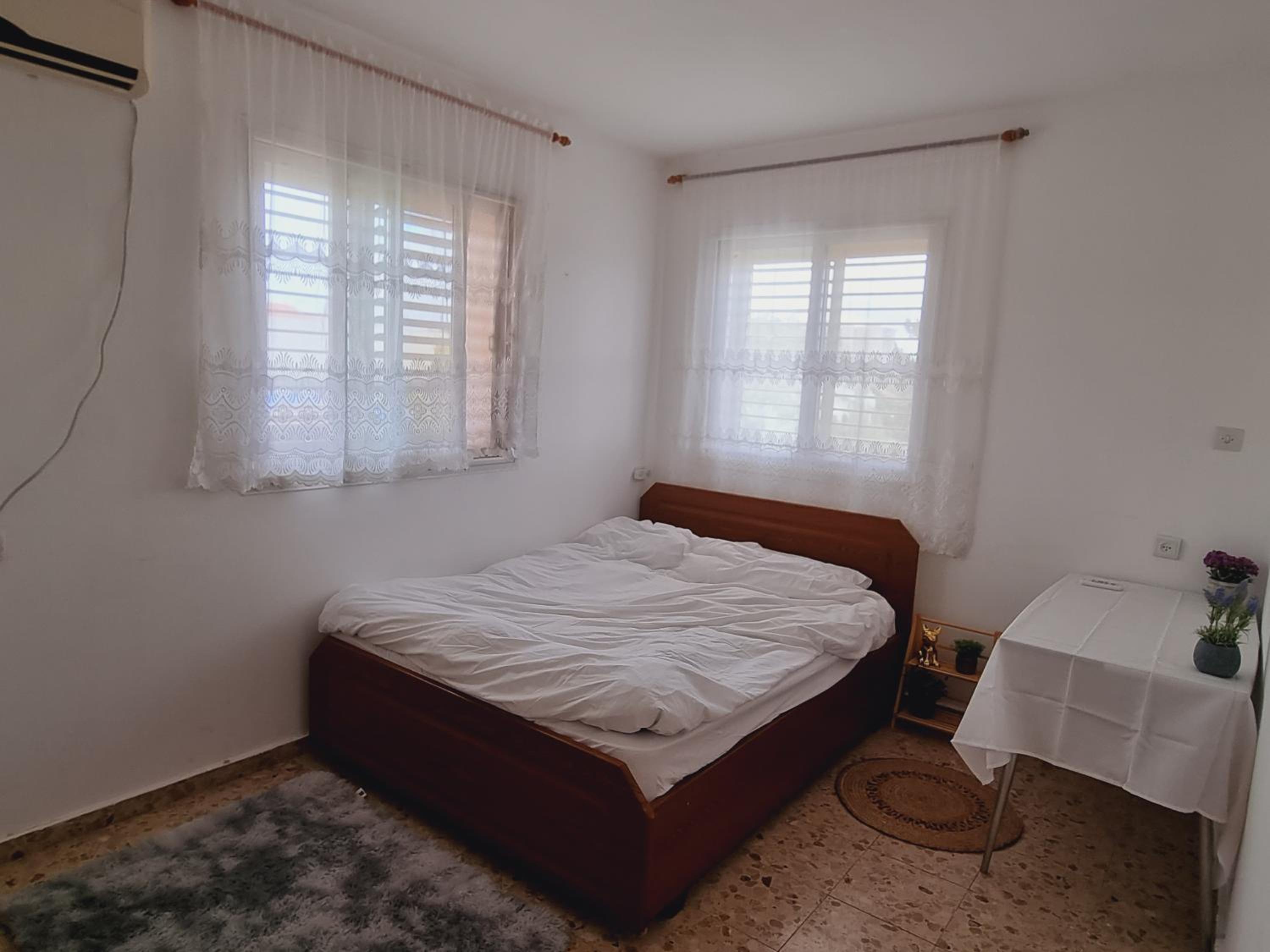 Standard Double Room With Shared Bathroom photo 1