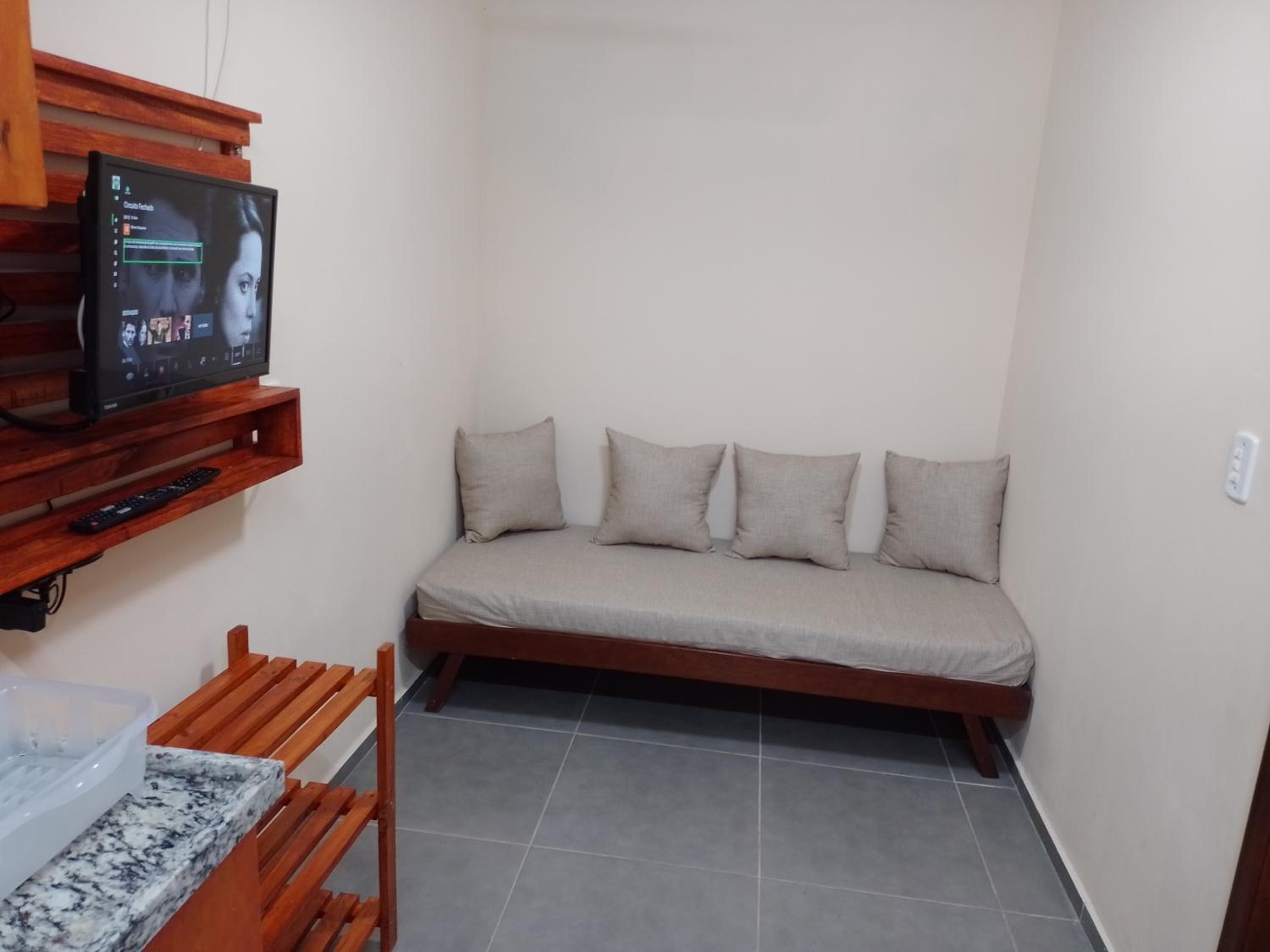 One-Bedroom Apartment - Photo 9