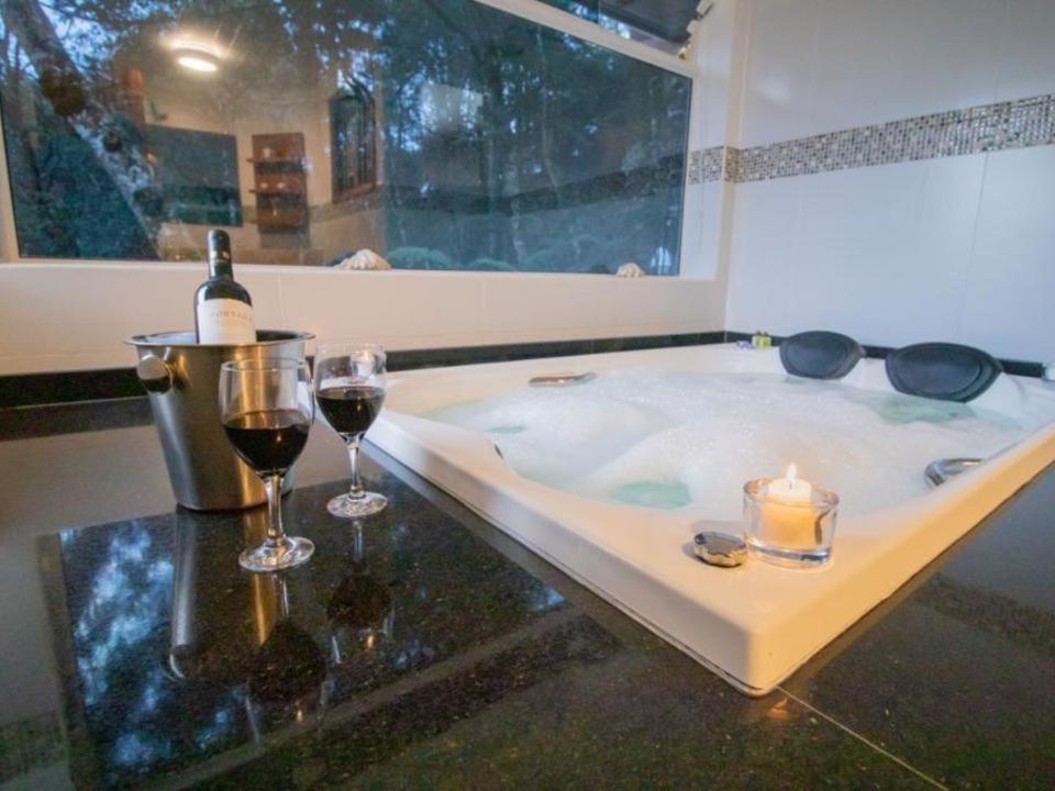 Chalé Vip com Hidromassagem e Varanda com Vista das Montanhas  photo 3
