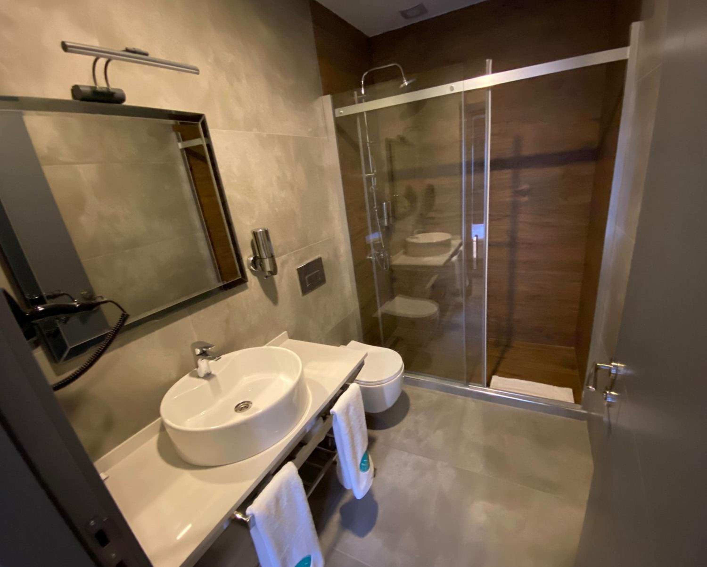 Deluxe Triple Room photo 3