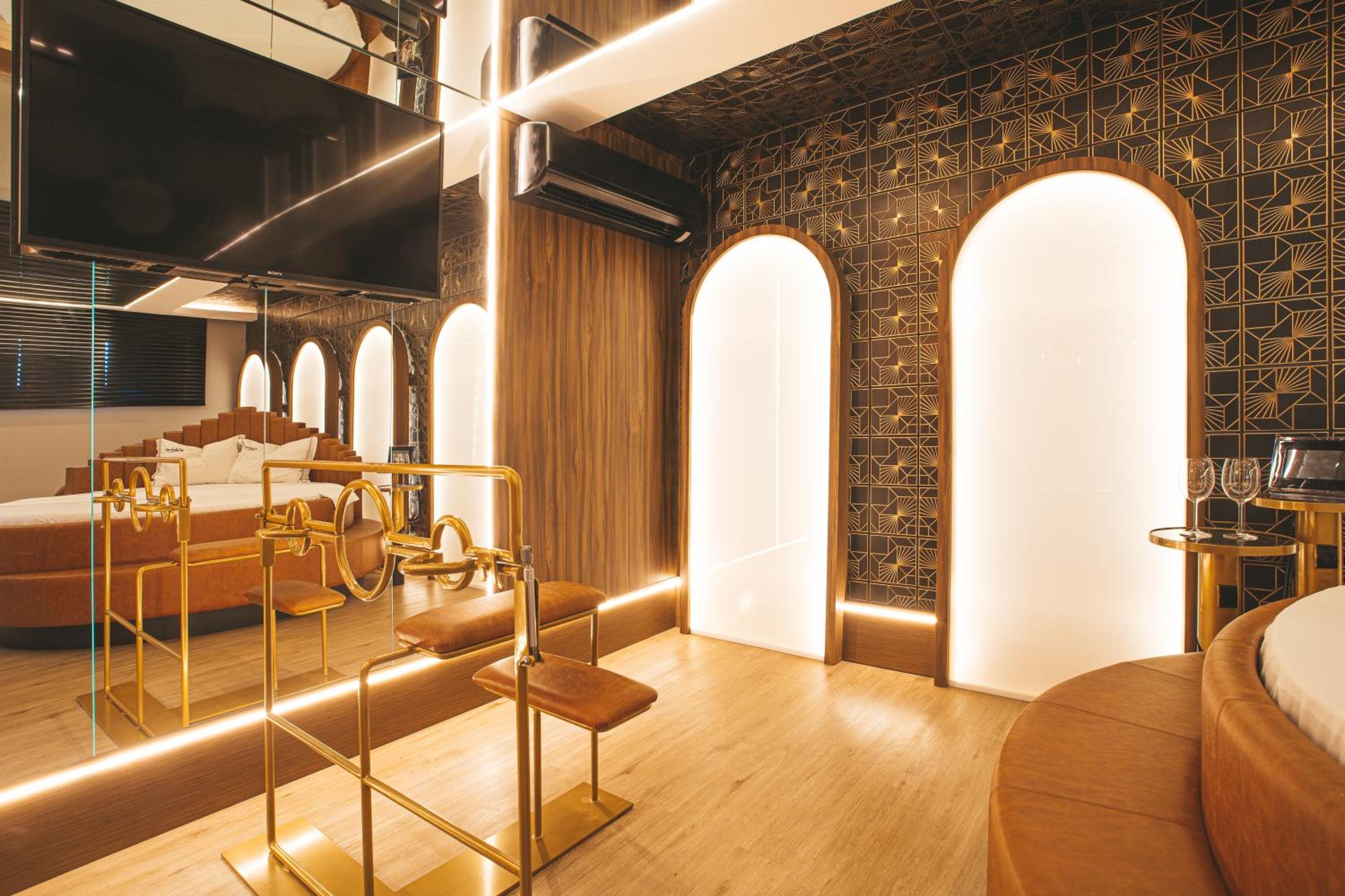 King Suite With Spa Bath photo 2