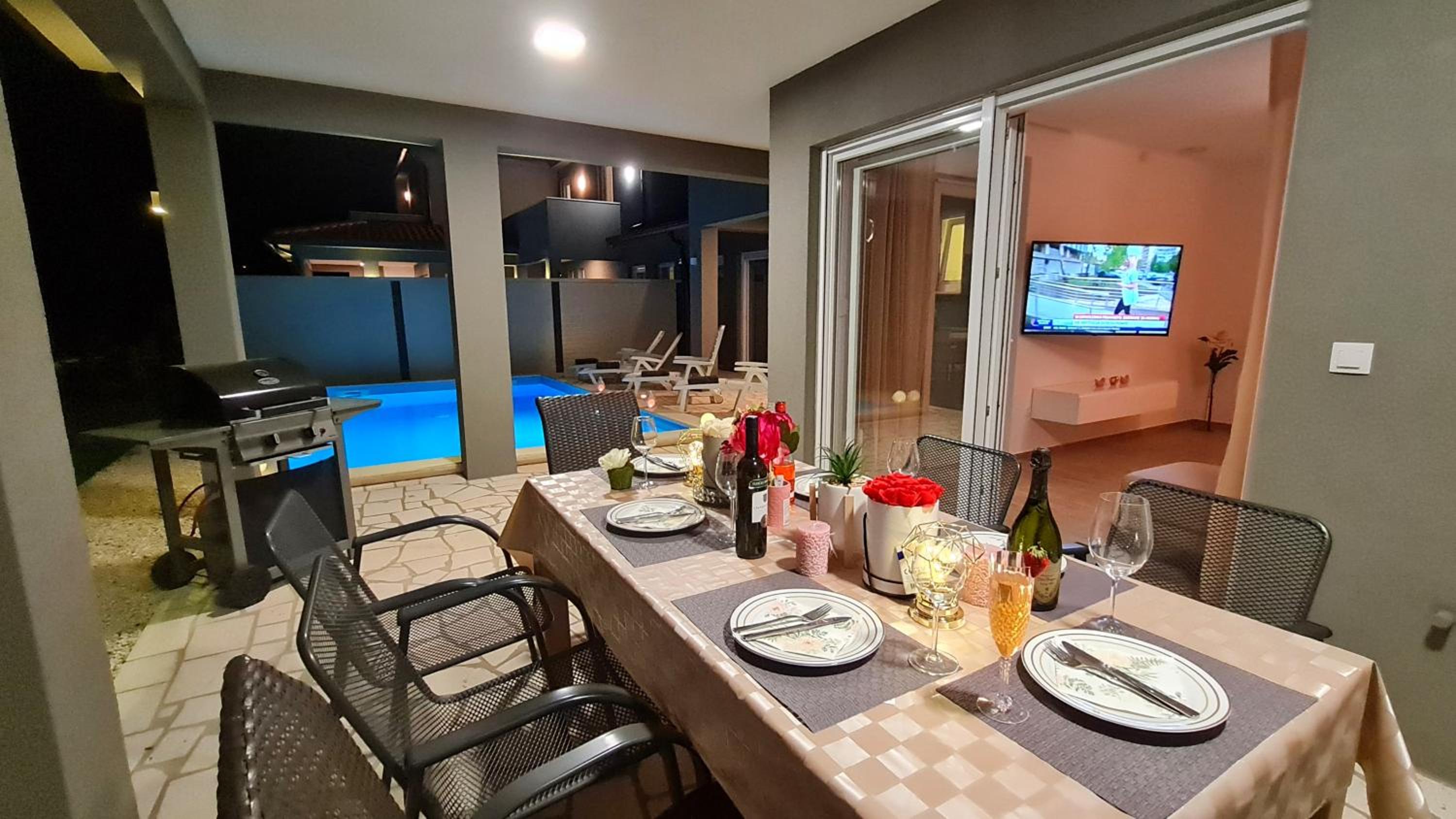 Villa with Private Pool photo 3