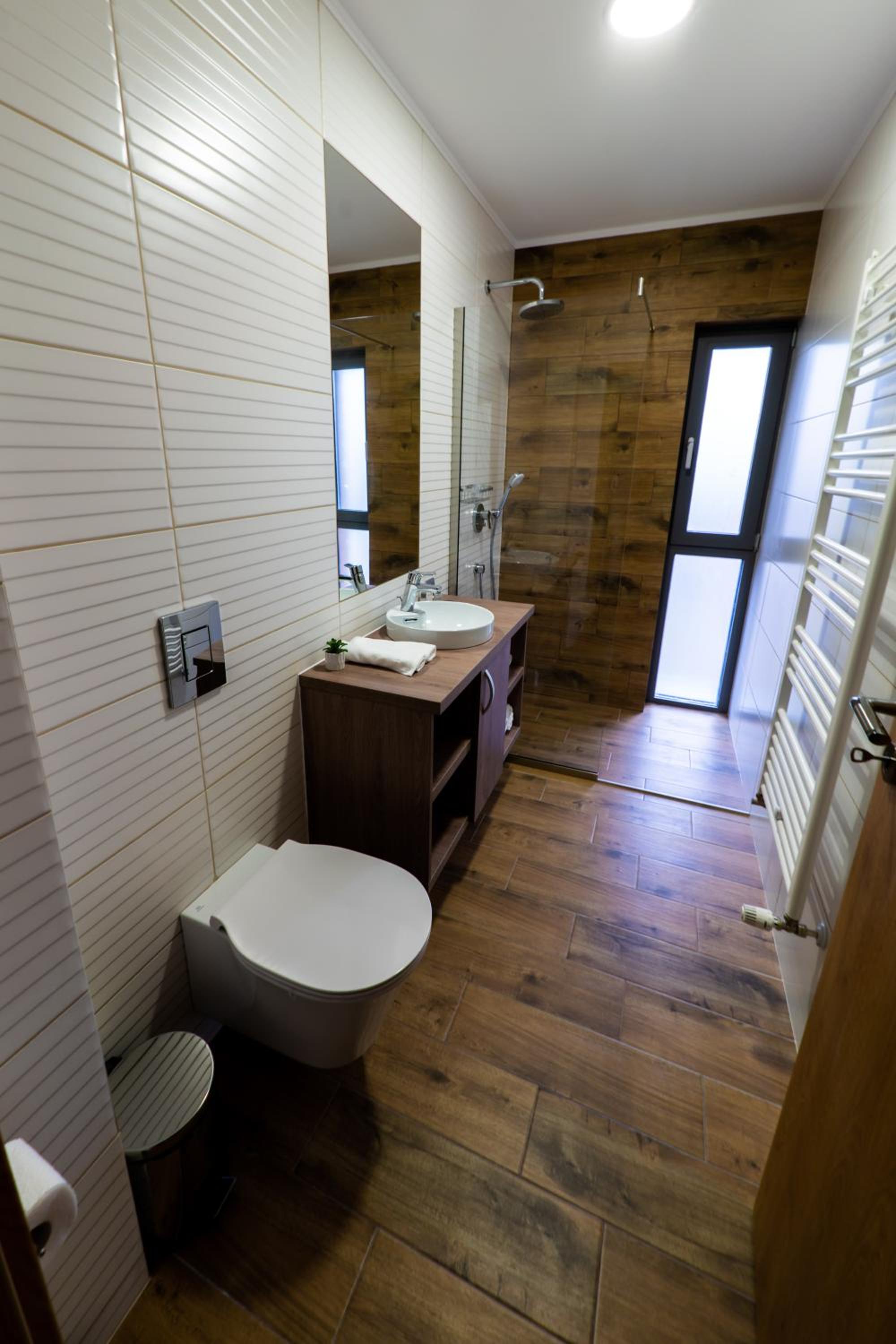 Double or Twin Room - Photo 4