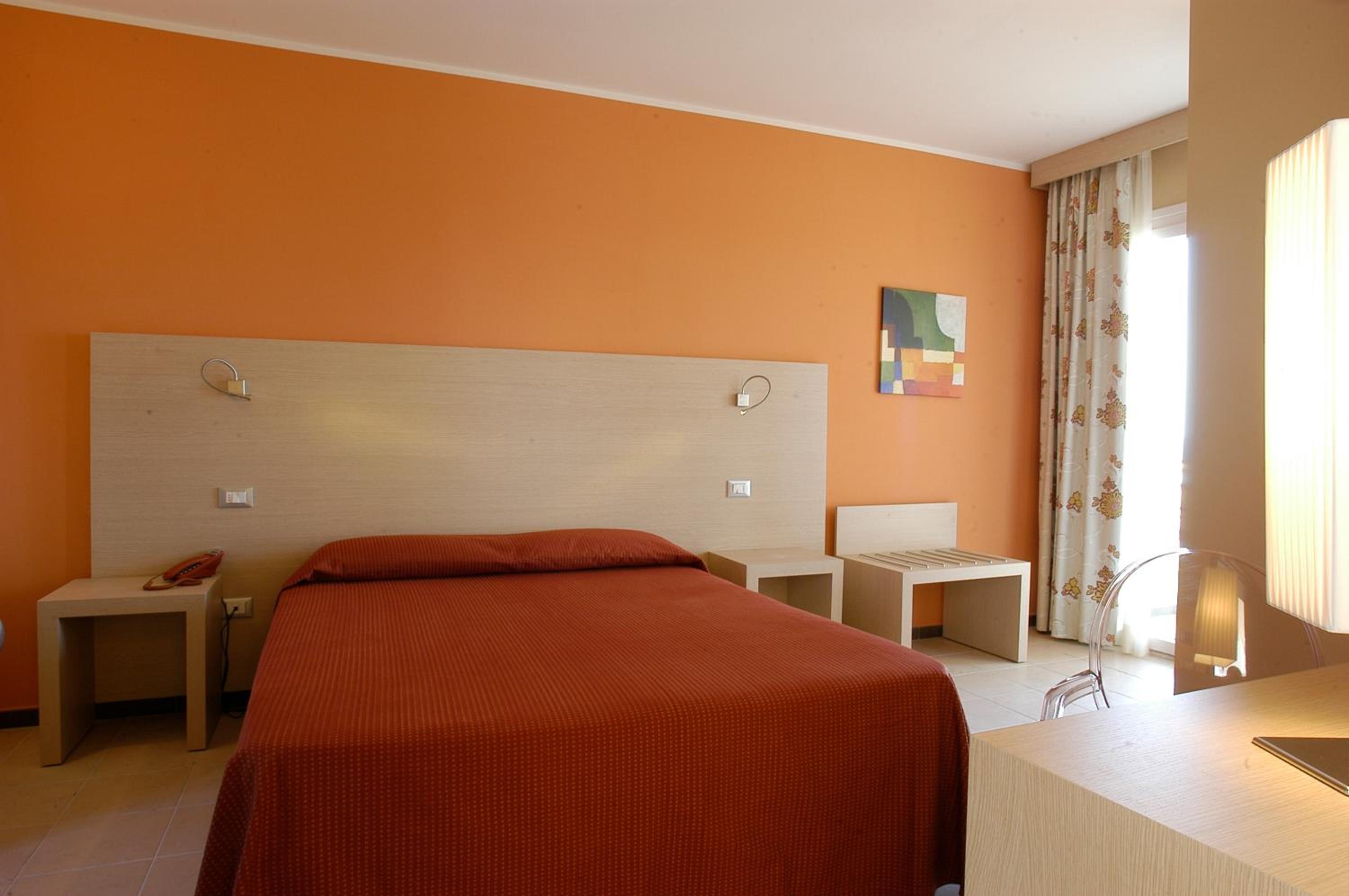 Classic Double Room - Photo 4