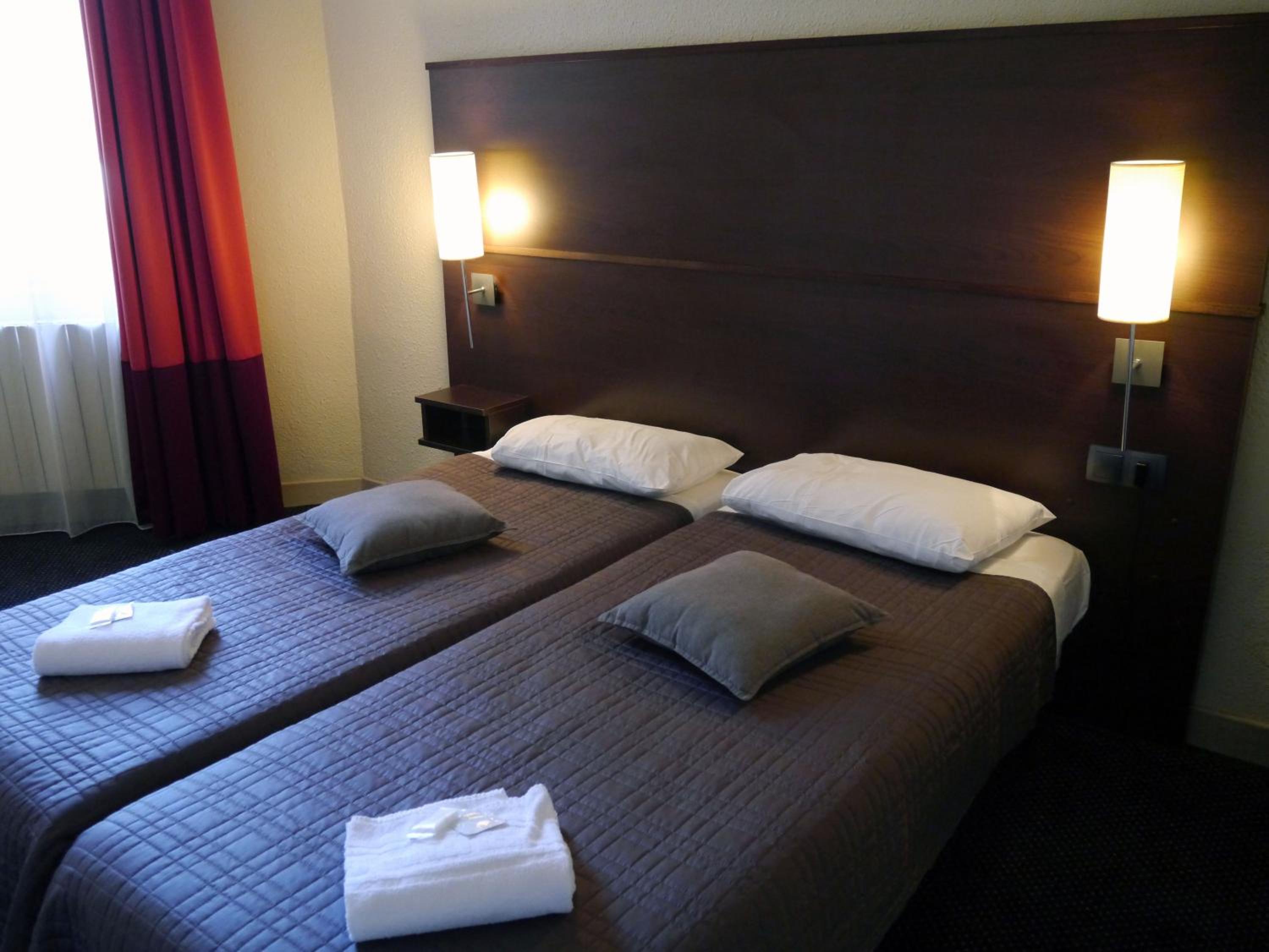 Twin Room Standard - Photo 4