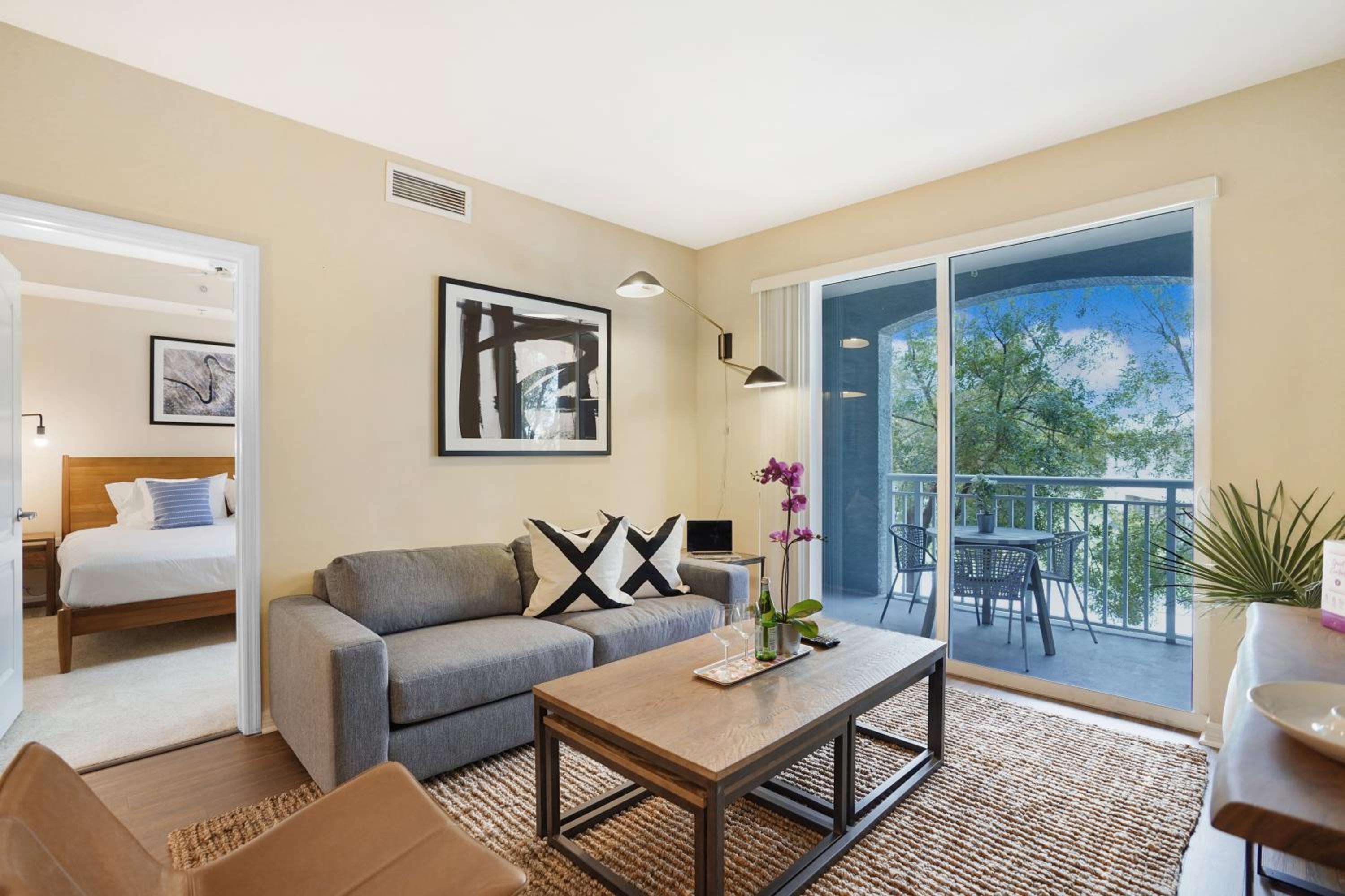 Superior Apartment photo 1