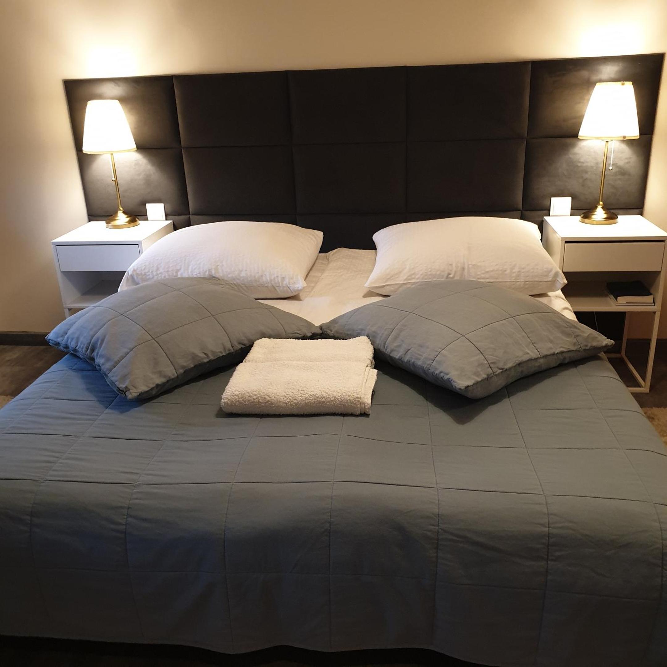 Double or Twin Room - Photo 8