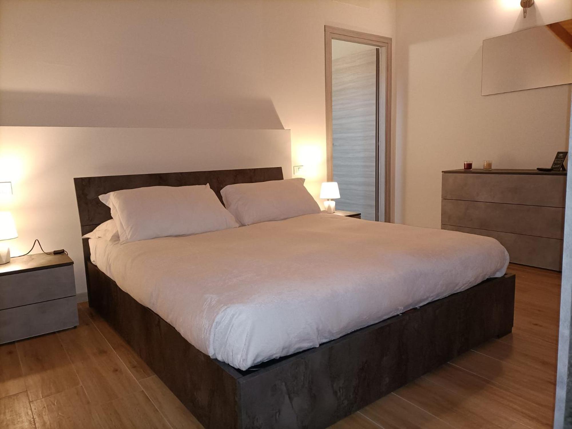 Double Room with Private Bathroom photo 1