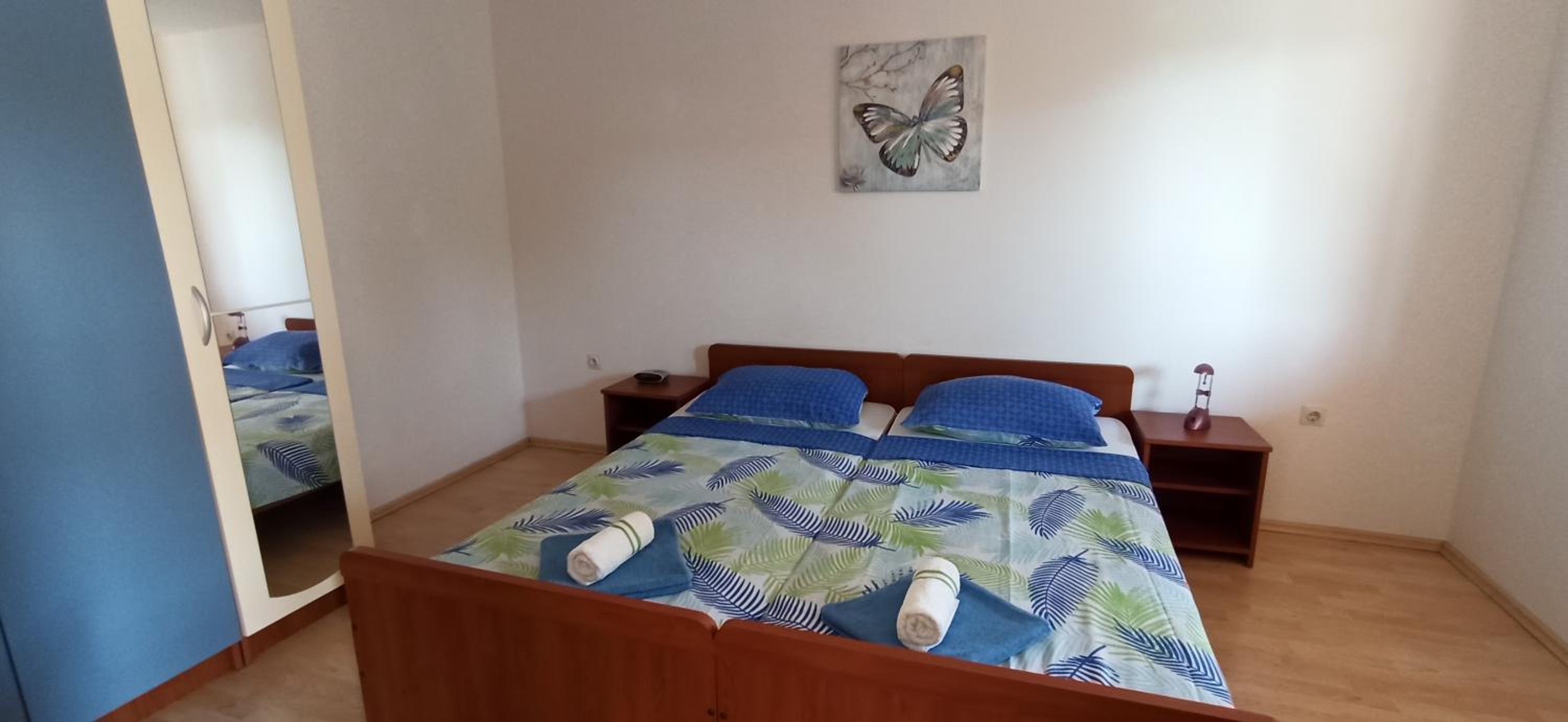 One-Bedroom Apartment with Bunk Bed photo 1