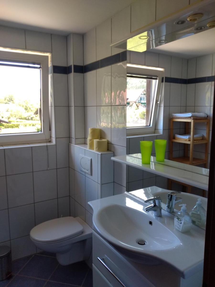 Three-Bedroom Apartment with Balcony photo 3