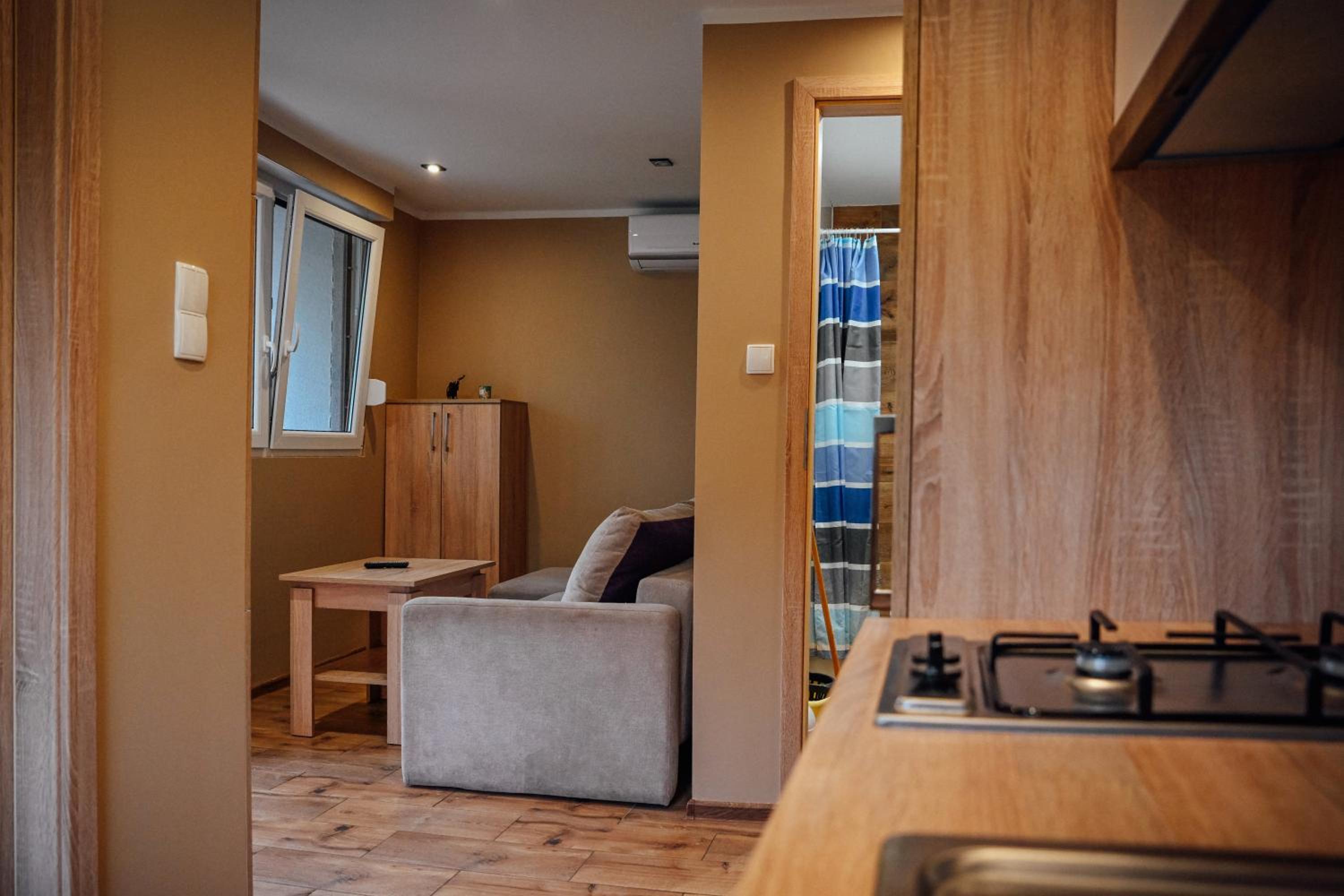 One-Bedroom House photo 1