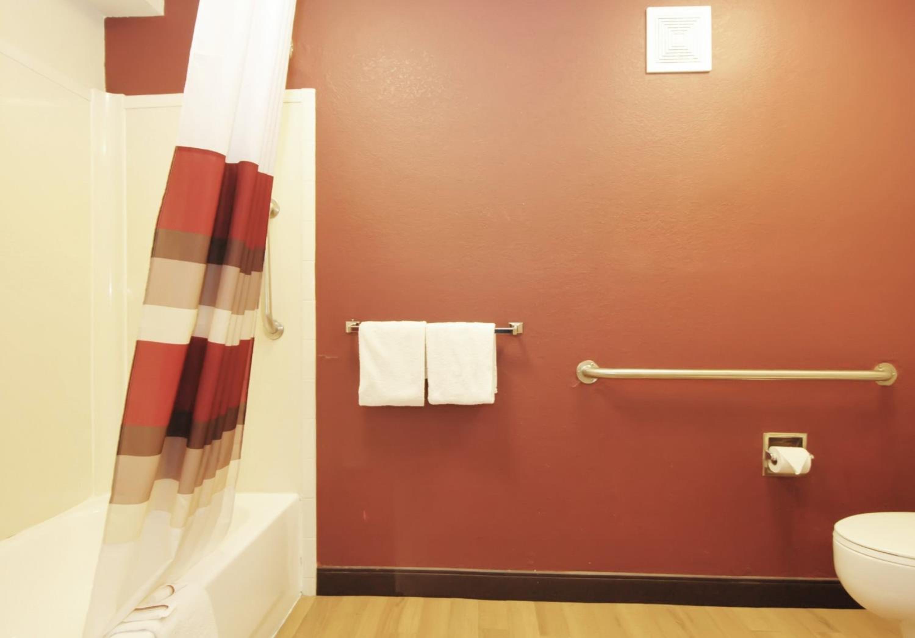 Standard Room with Two Double Beds Disability Access Smoke Free - Photo 2