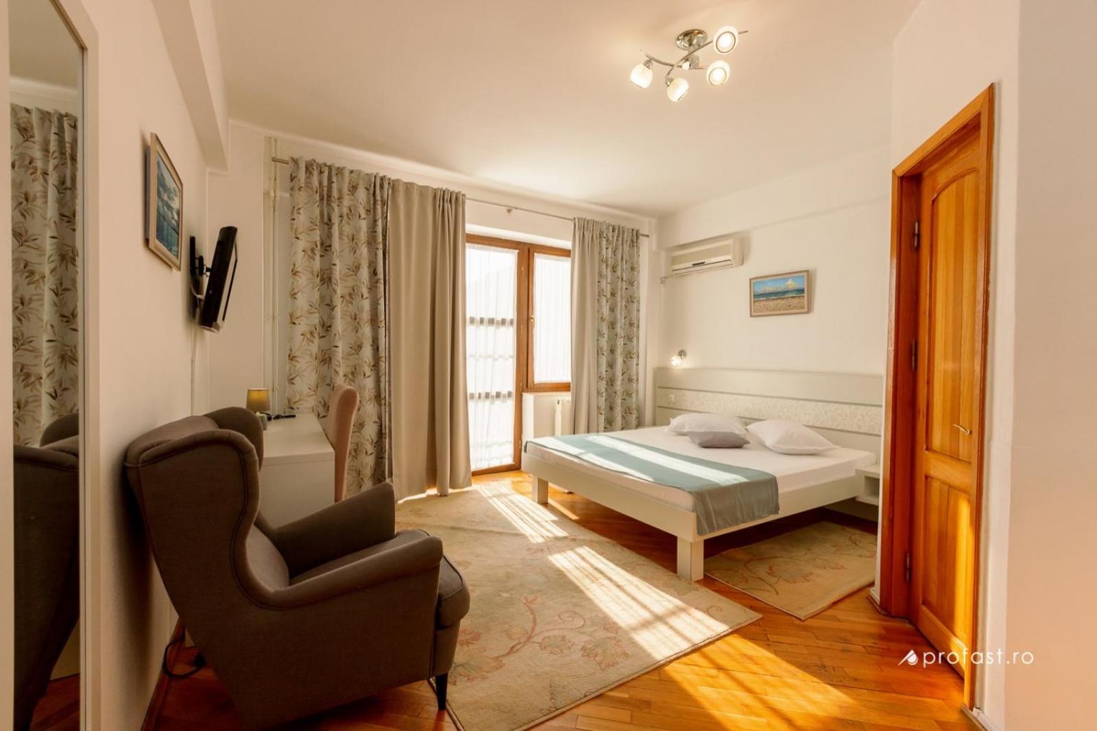Superior King Room photo 1