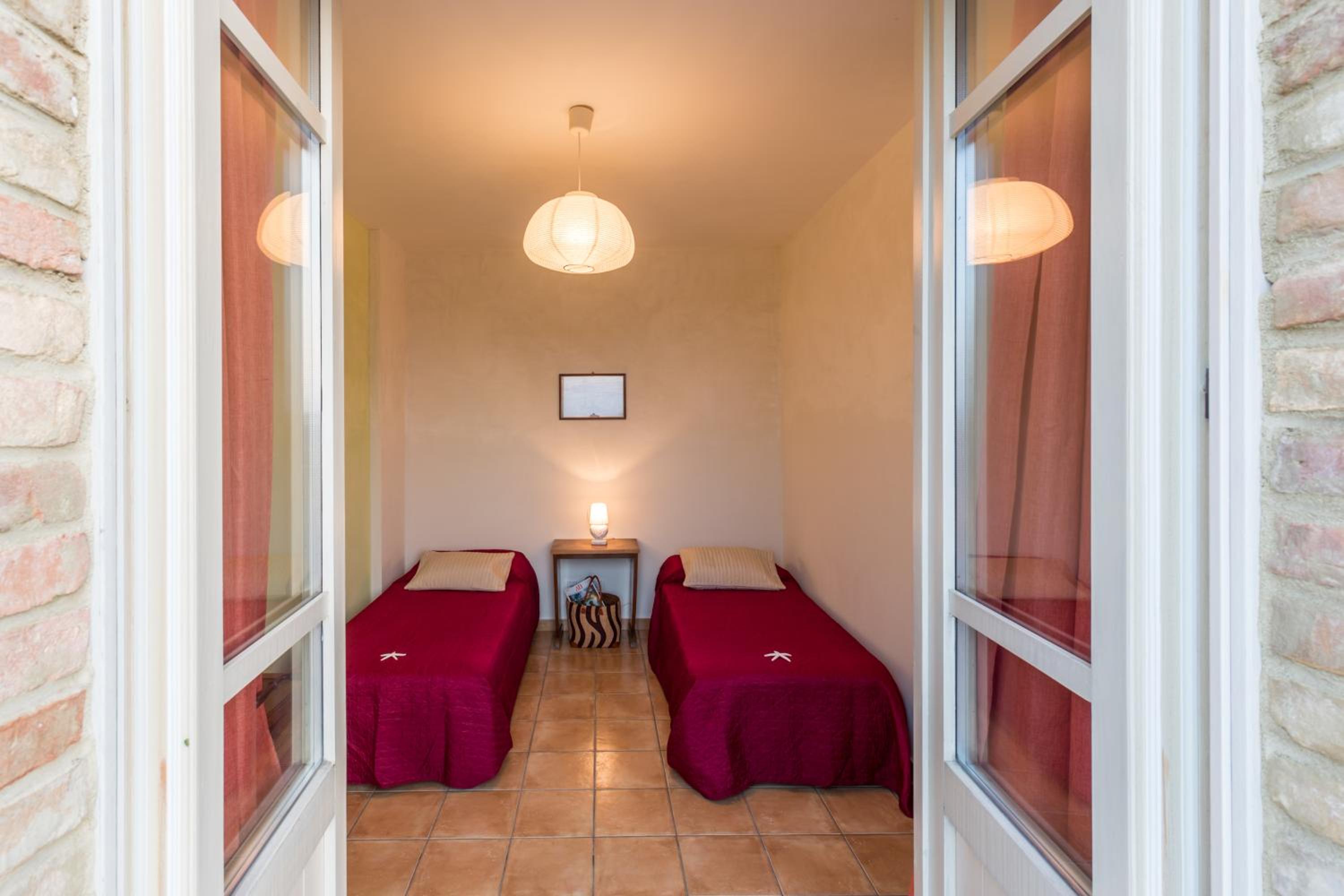 Apartment with Balcony photo 3