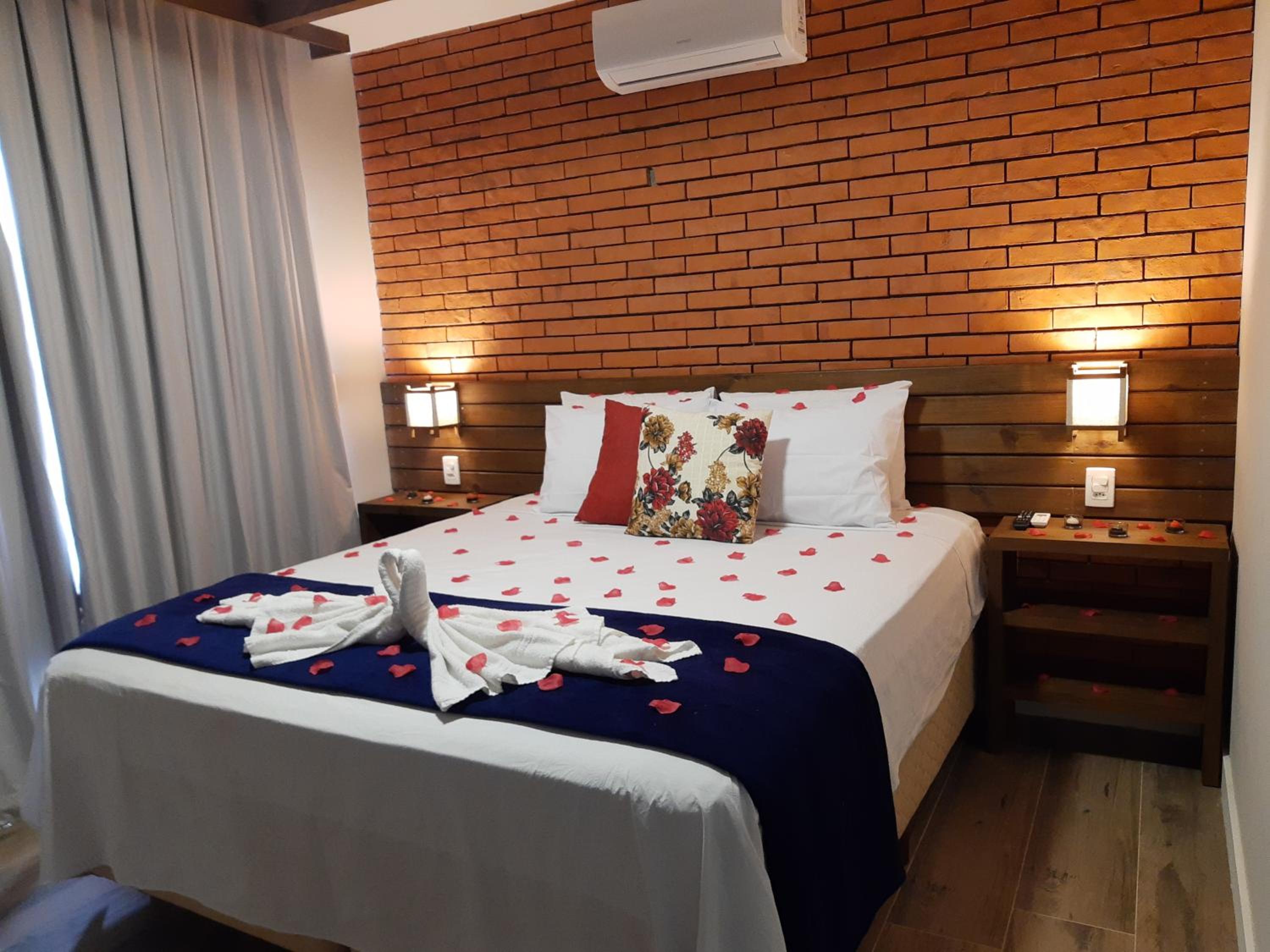 Deluxe King Suite