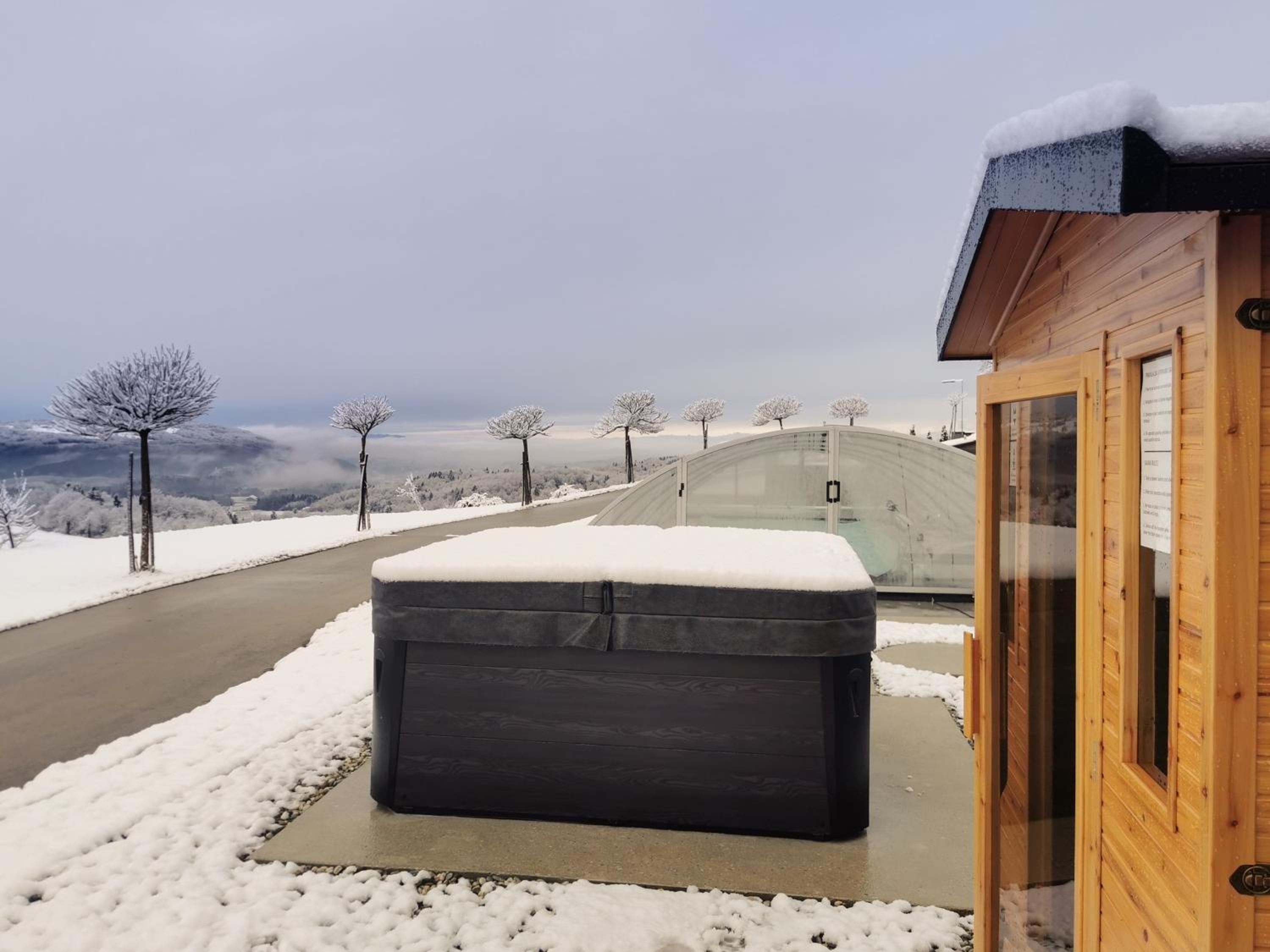 Two-Bedroom House - Photo 40