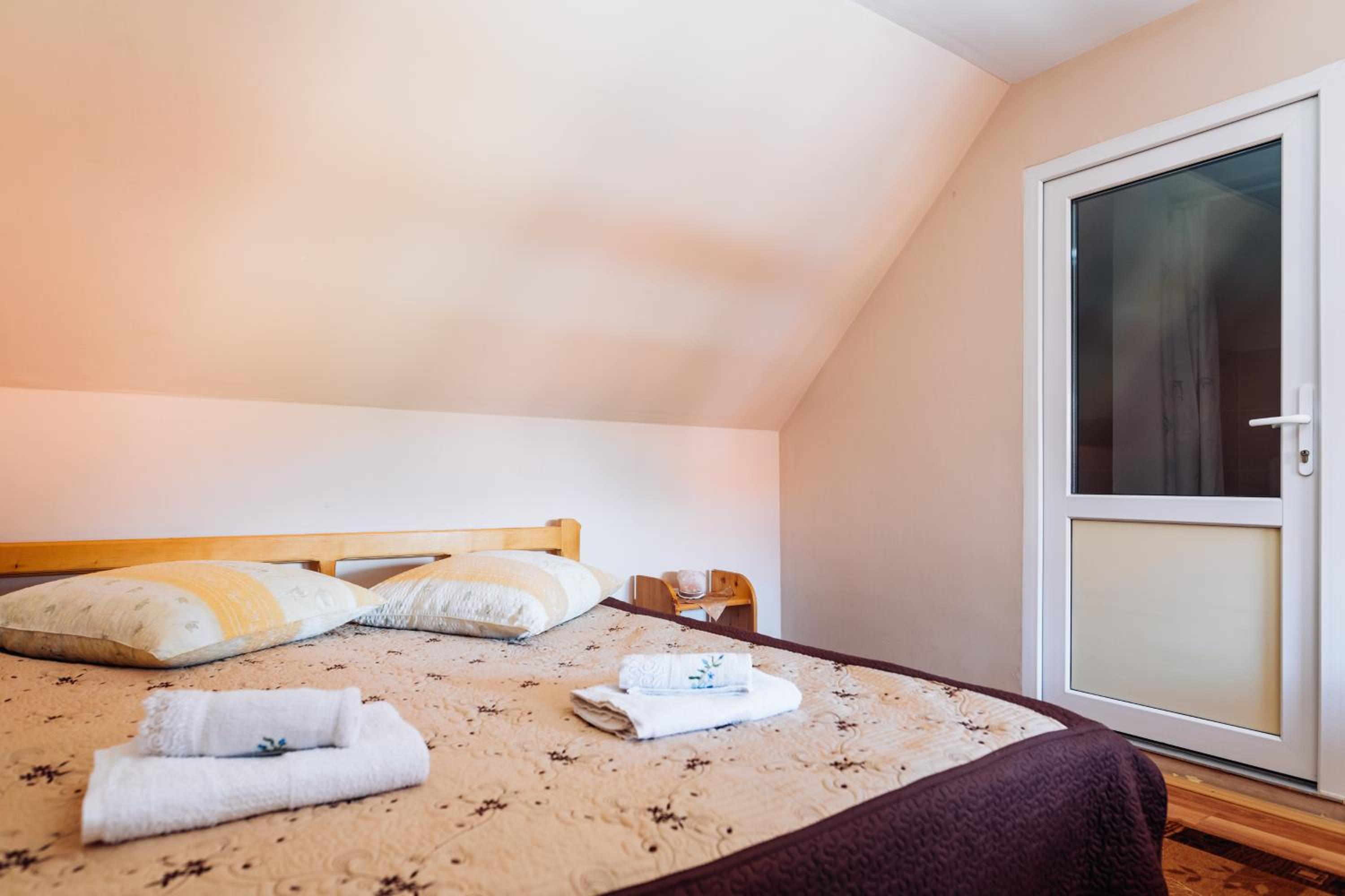 Deluxe Double Room with Shower photo 1