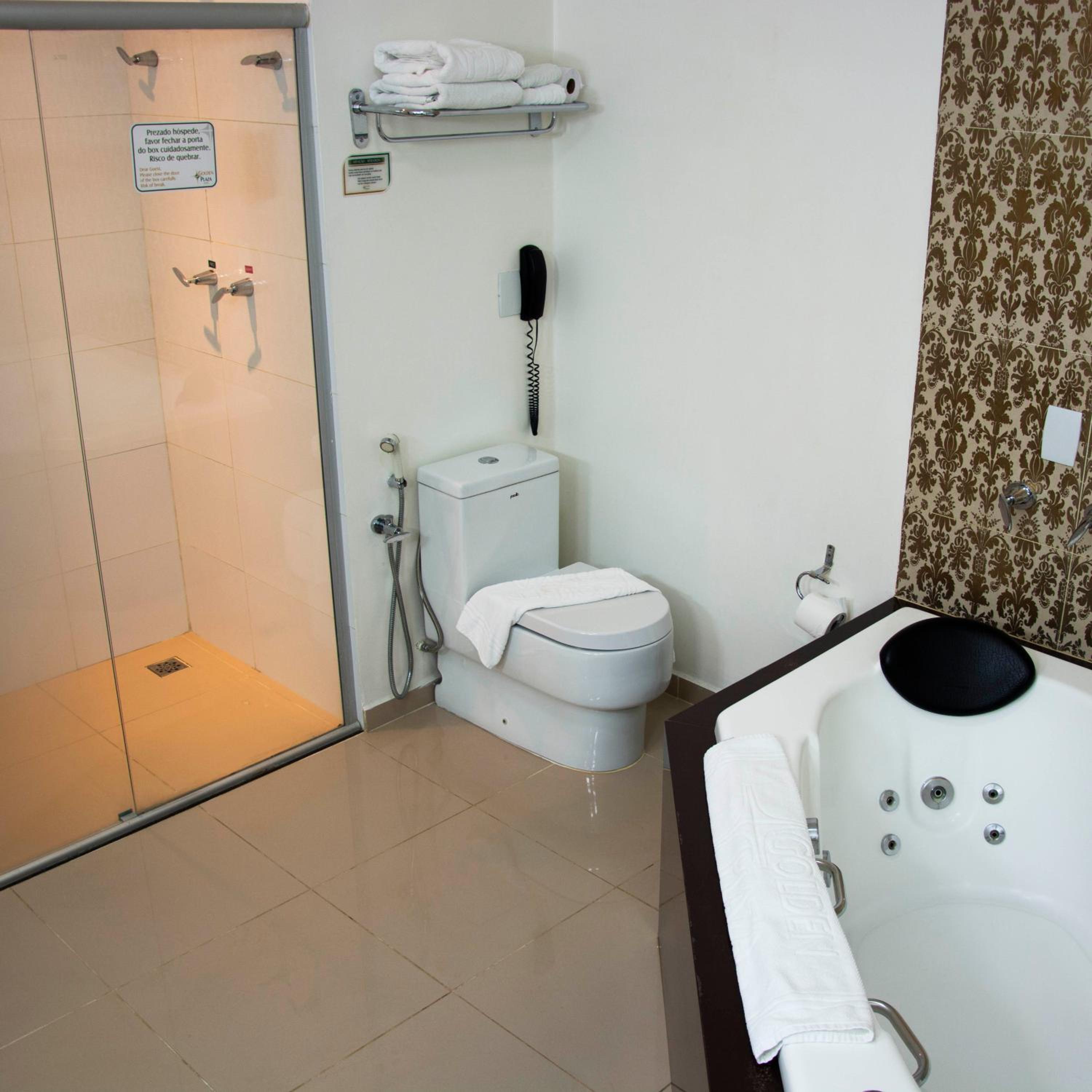 Suite with Spa Bath photo 3