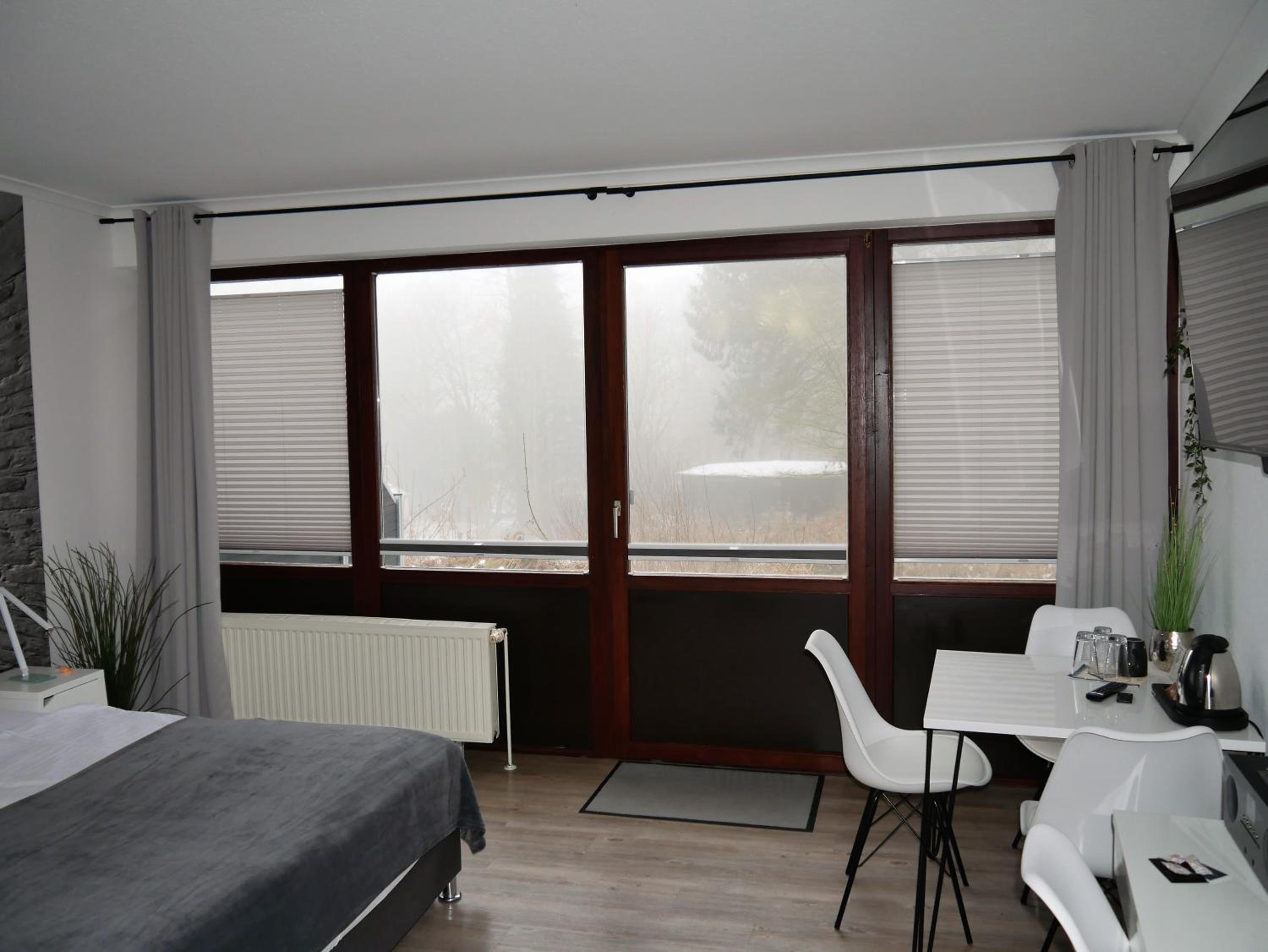 Triple Room with Terrace photo 2