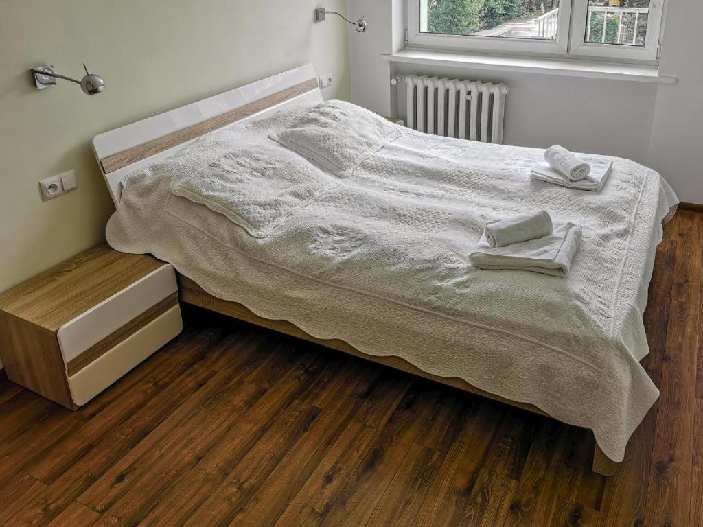 One-Bedroom Apartment - Photo 14