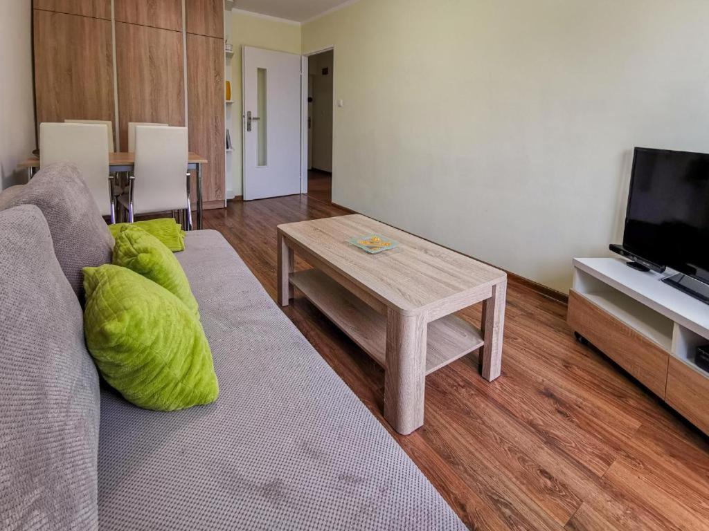 One-Bedroom Apartment - Photo 7