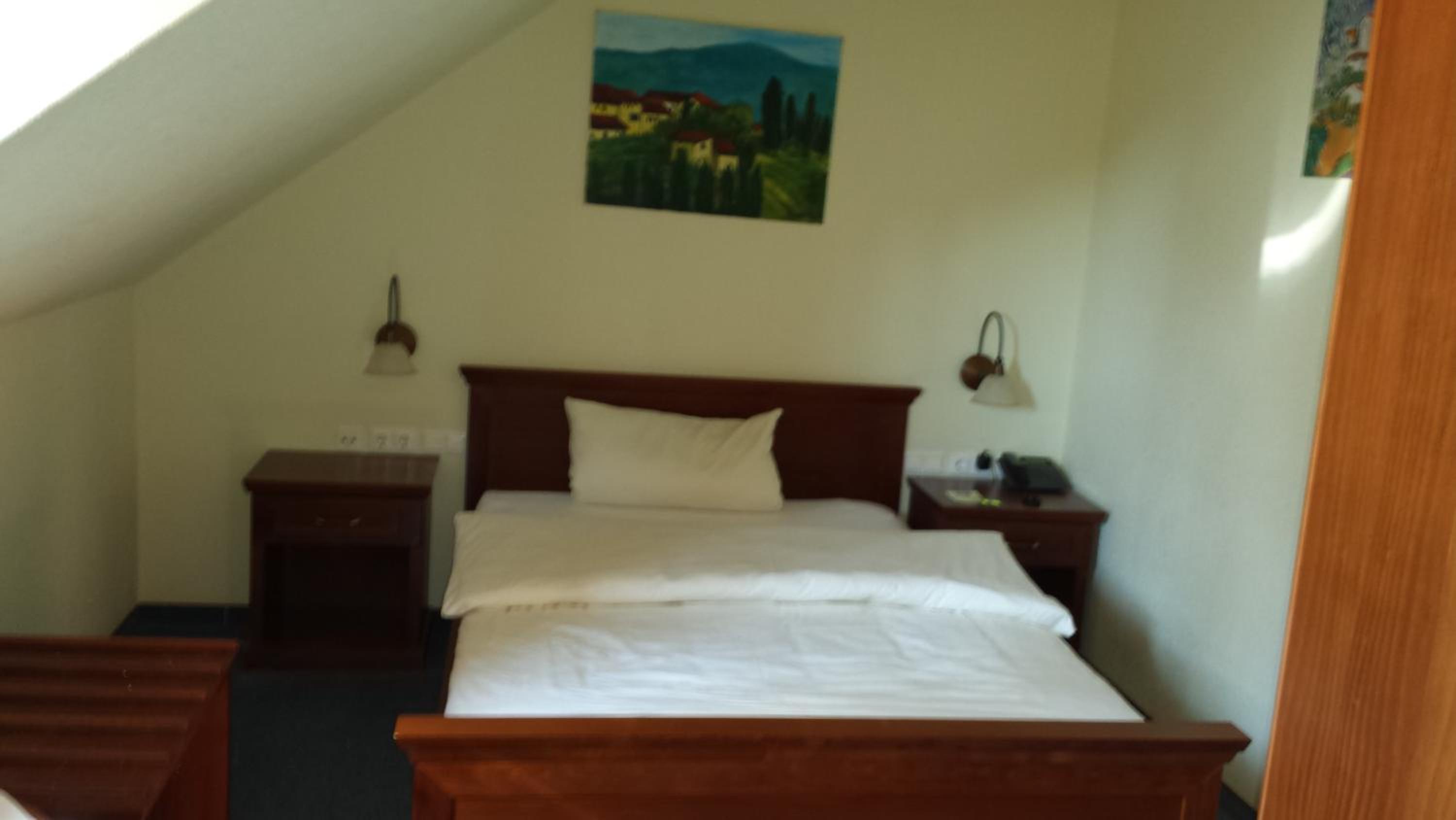 Single Room photo 2