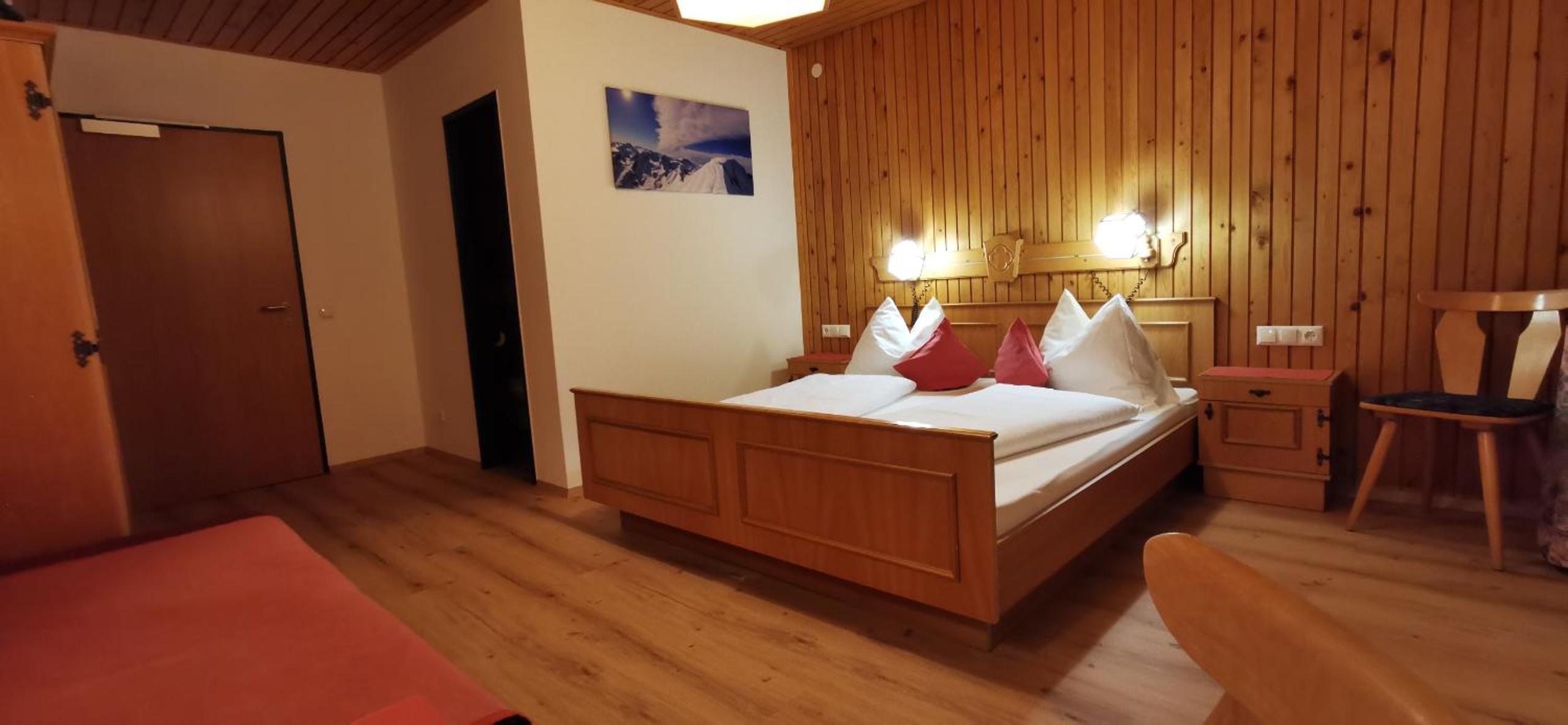 Apartment with Mountain View photo 1