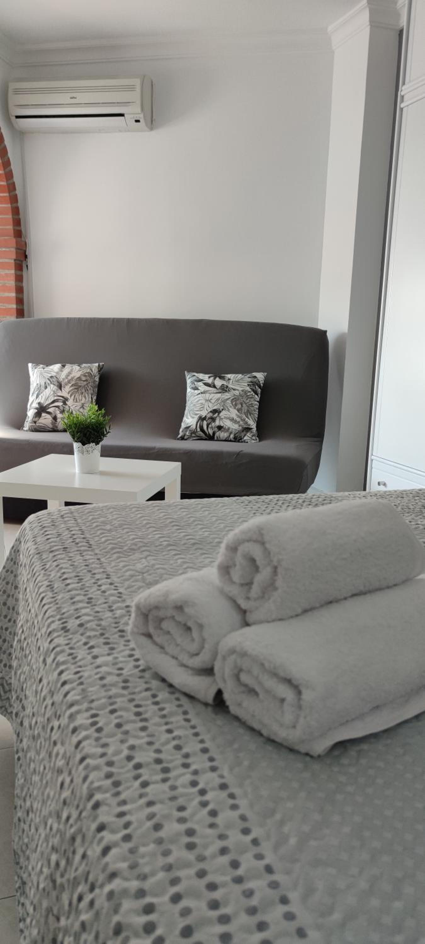 Studio with Sea View - Photo 5