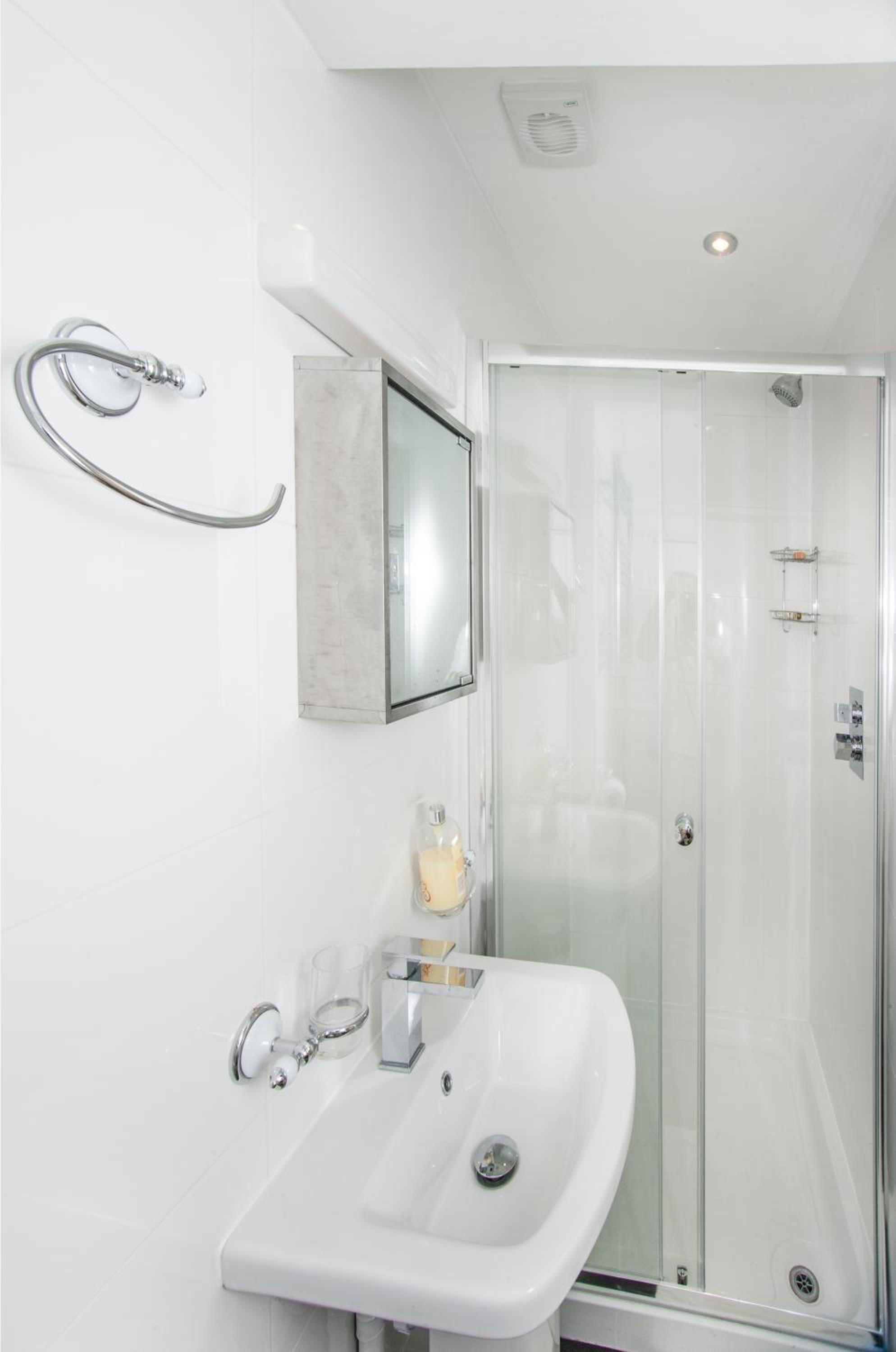 Standard Single Room photo 3
