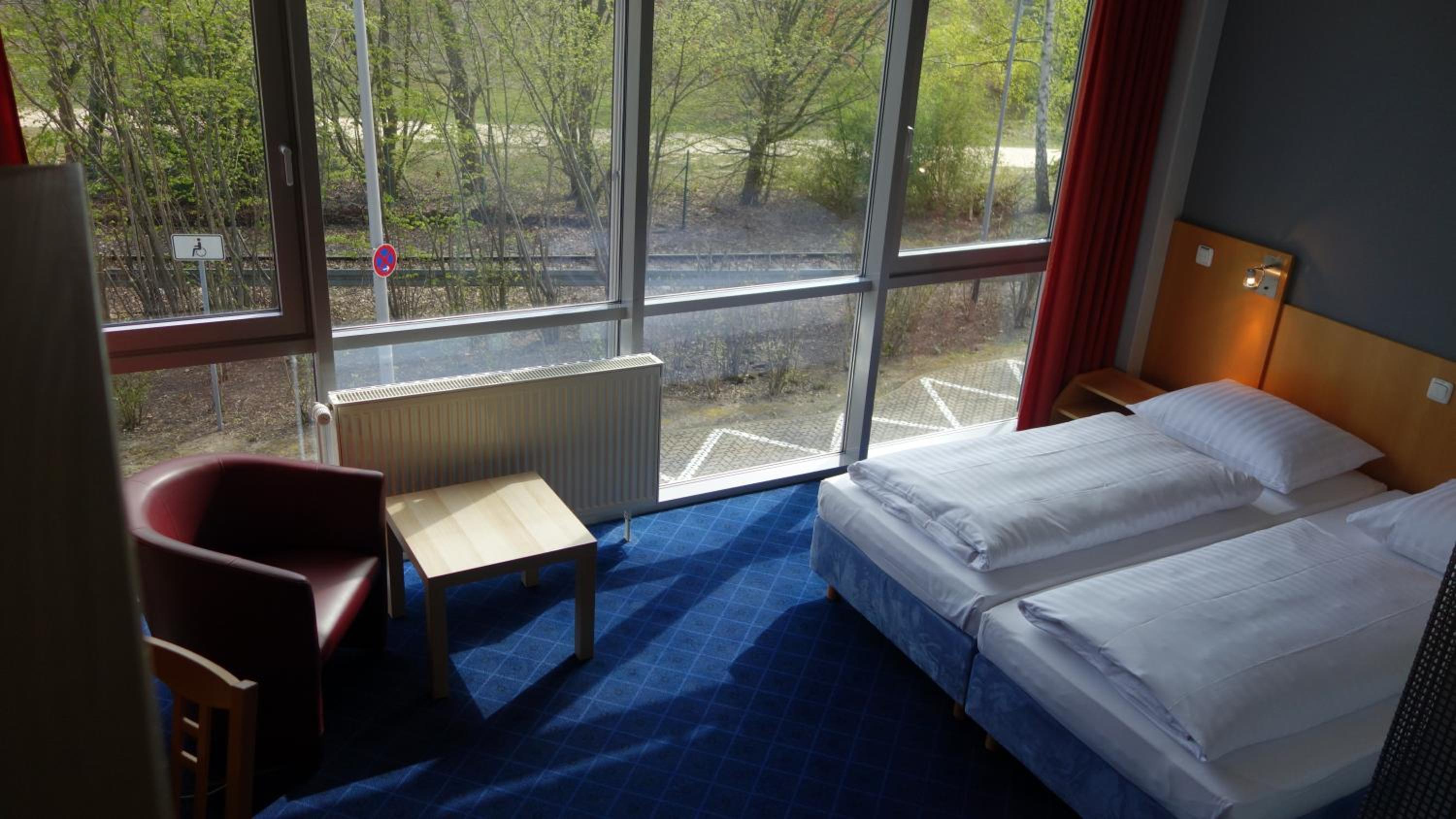 Standard Double or Twin Room - Photo 5