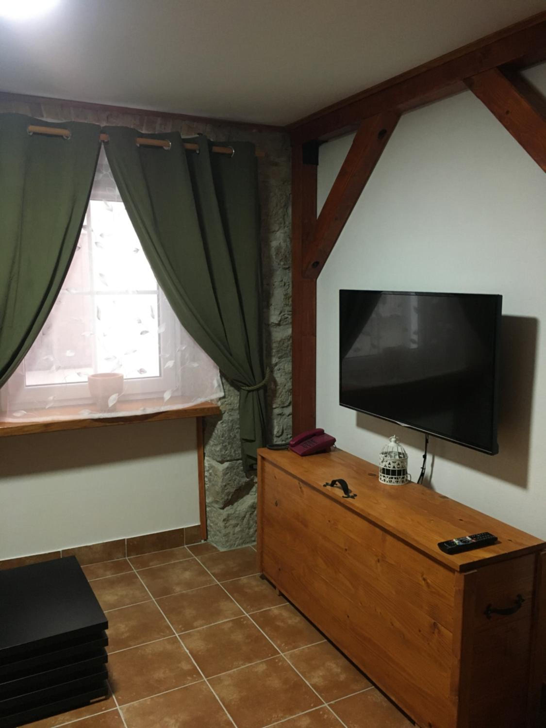 One-Bedroom Apartment - Photo 19