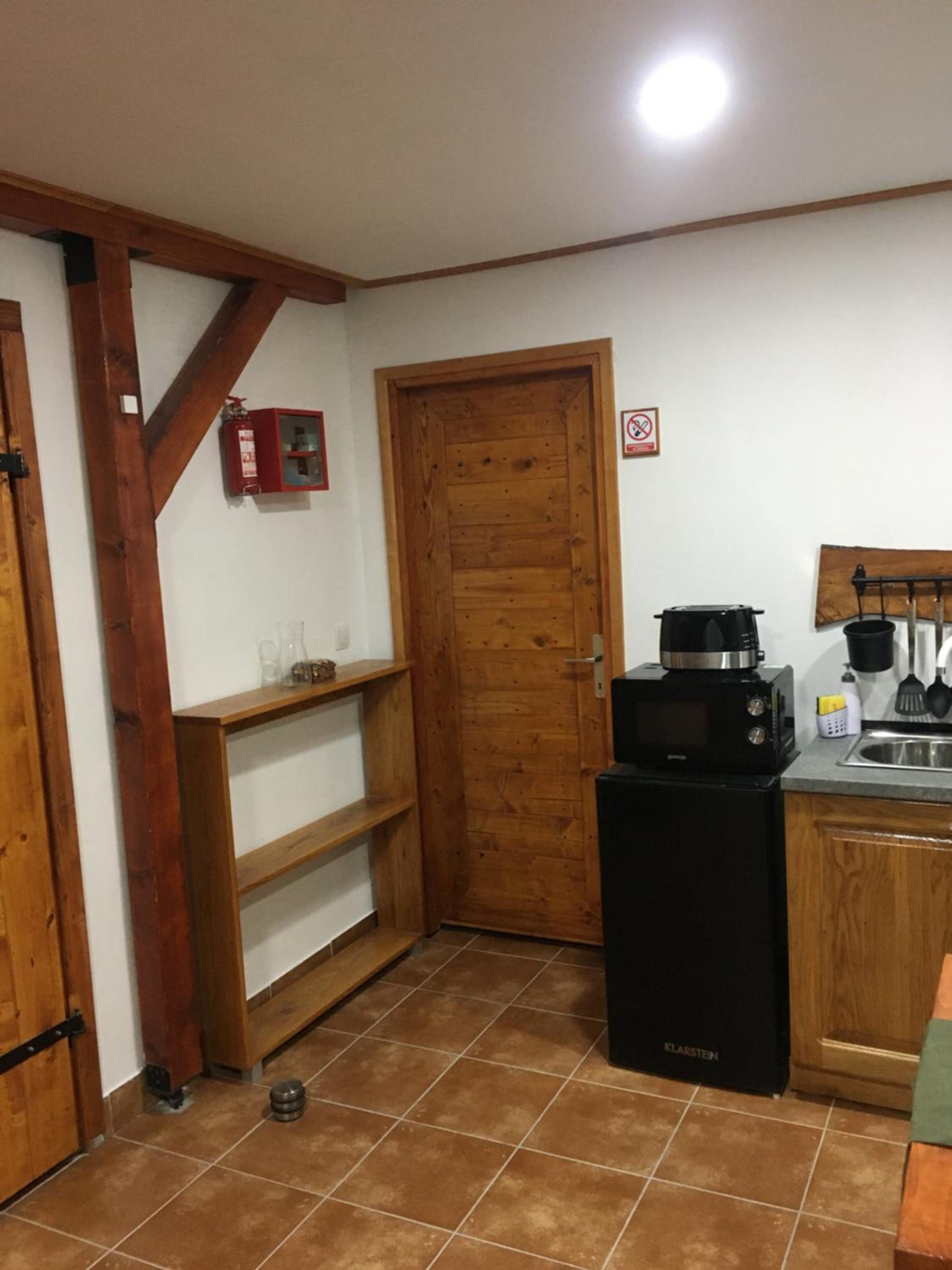 One-Bedroom Apartment - Photo 29