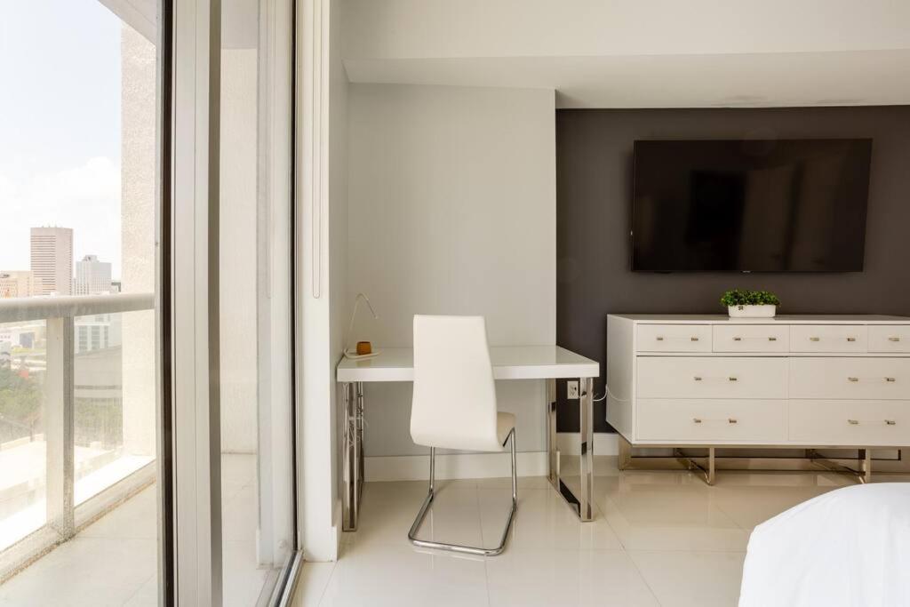 One-Bedroom Apartment photo 3