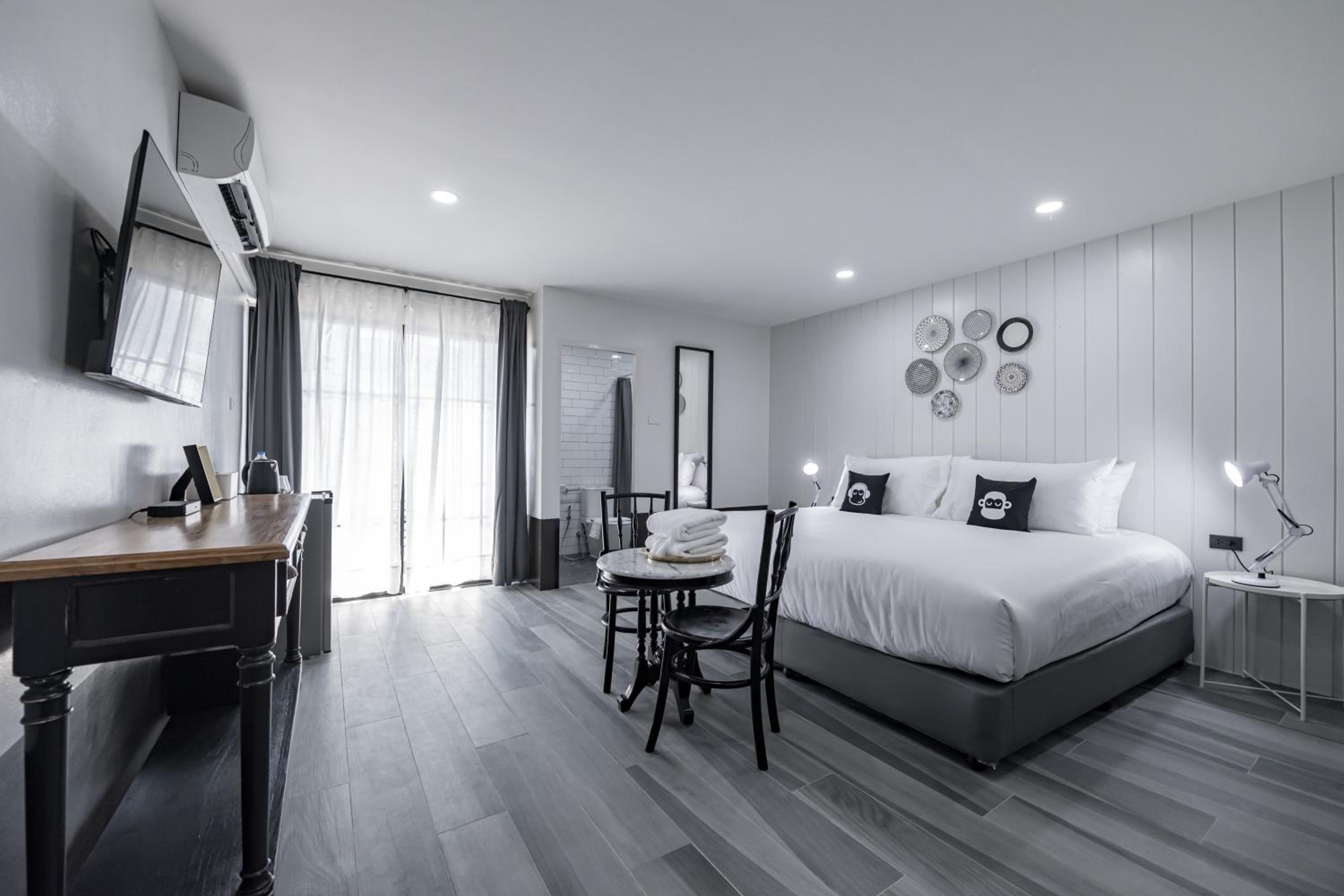 Superior King Room