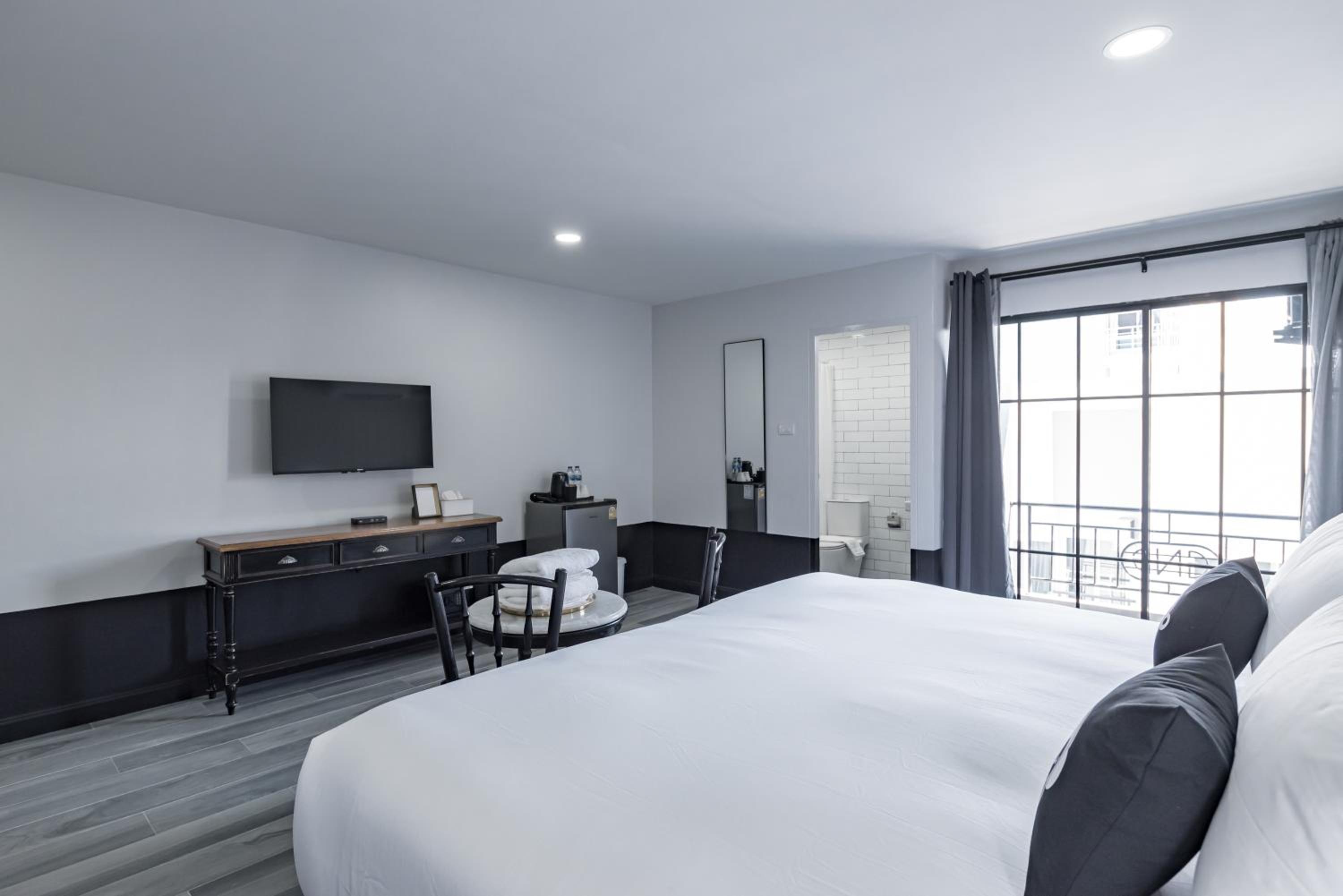 Superior King Room photo 2