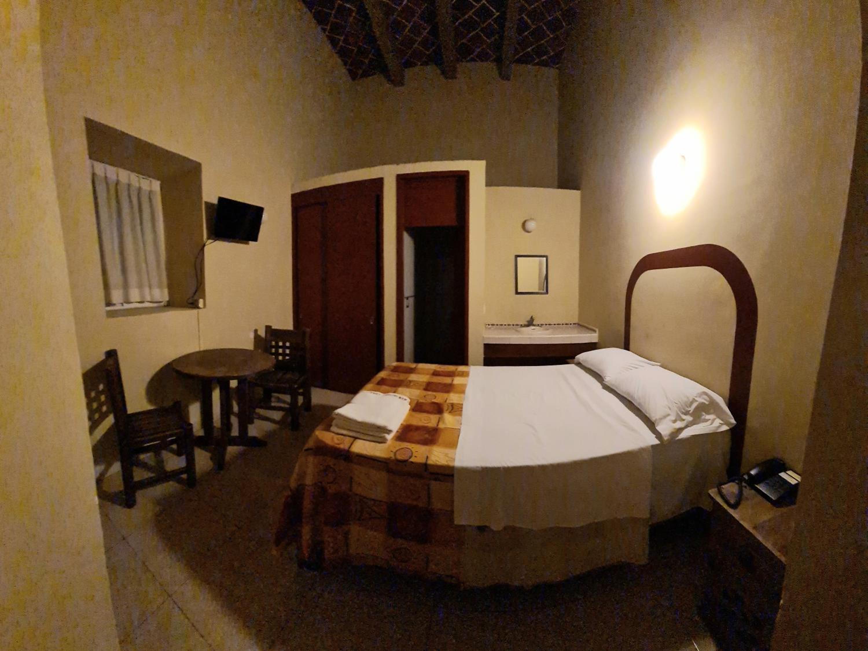 Double Room - Photo 2