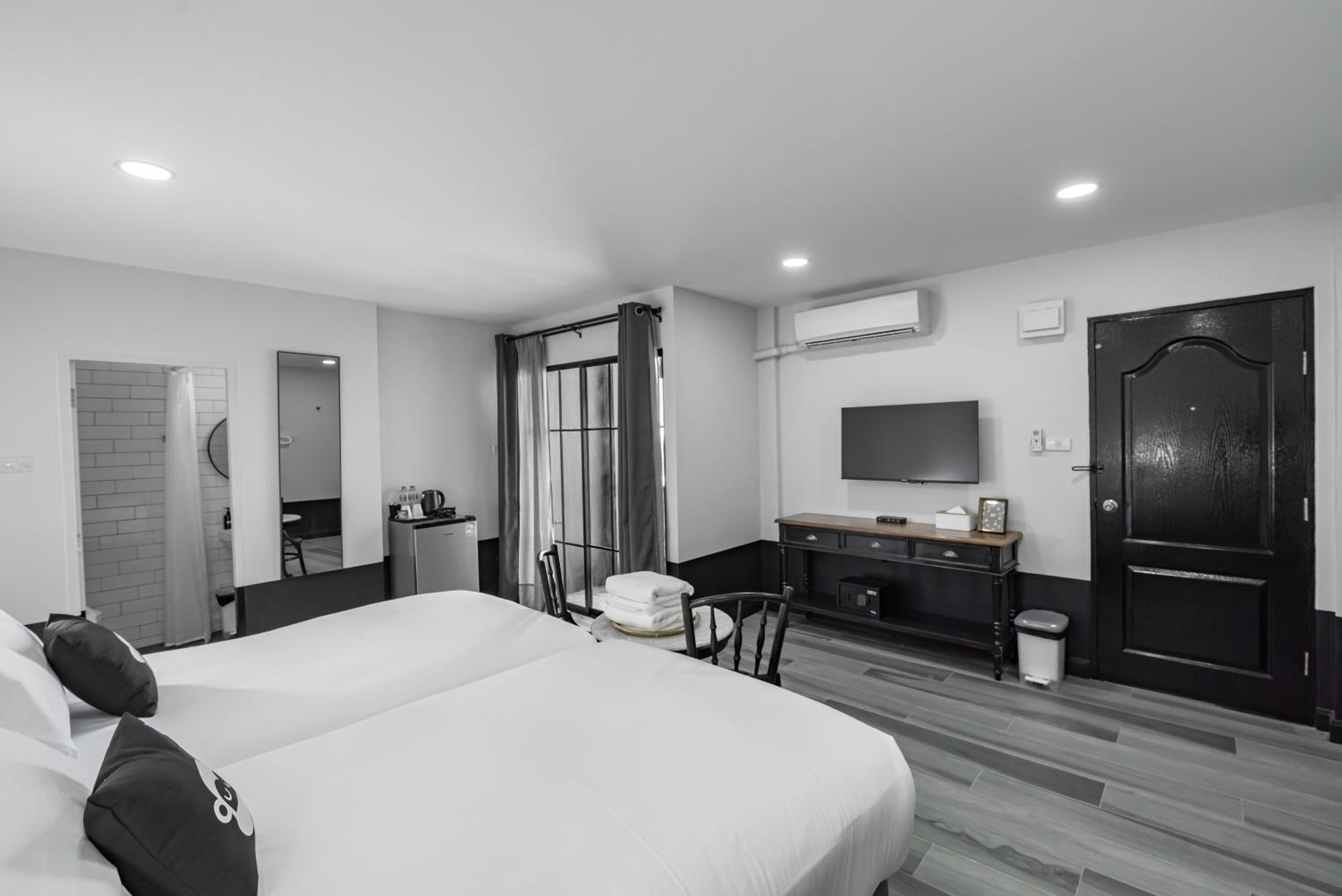 Superior Twin Room - Photo 10