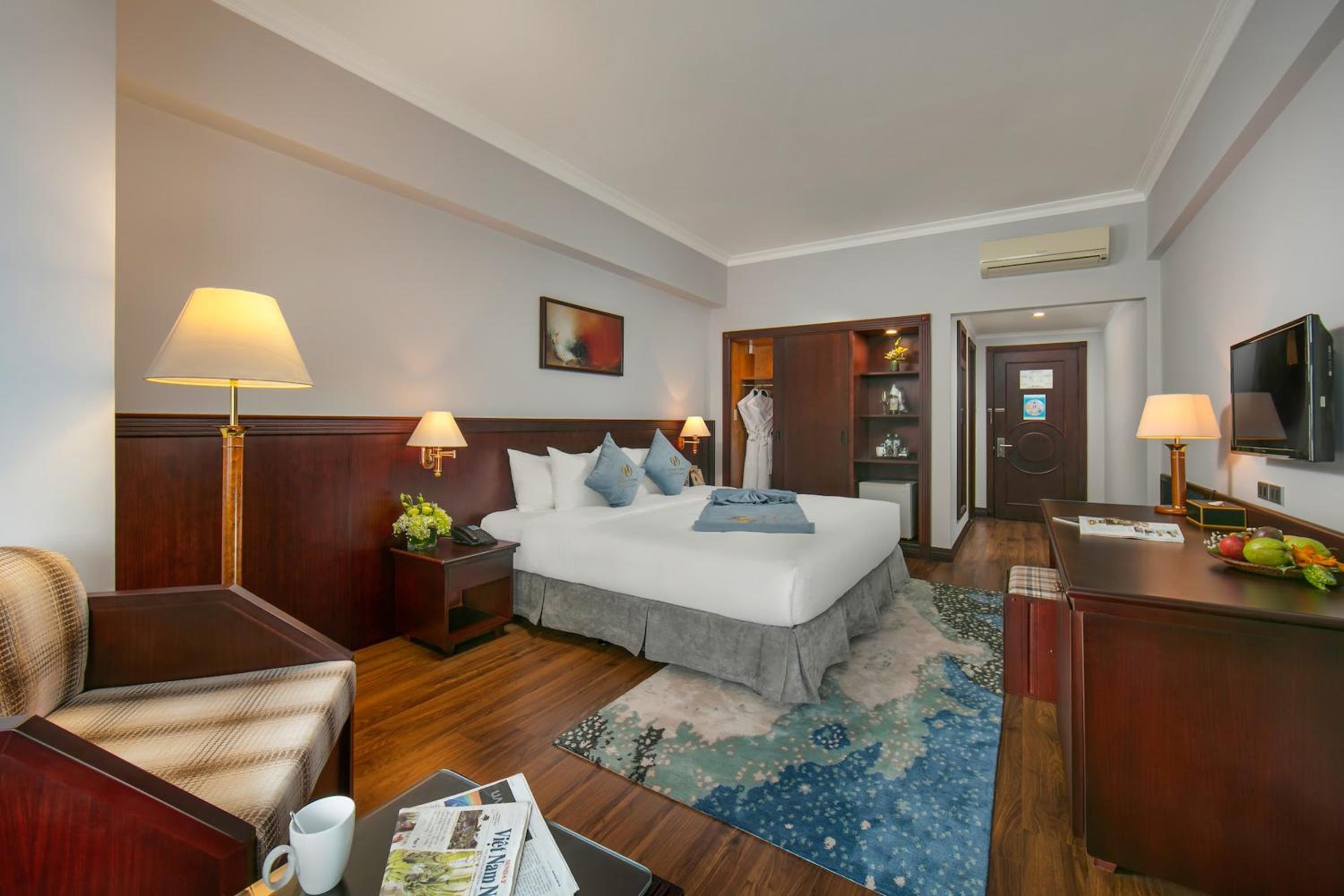 Deluxe Double or Twin Room - Photo 7